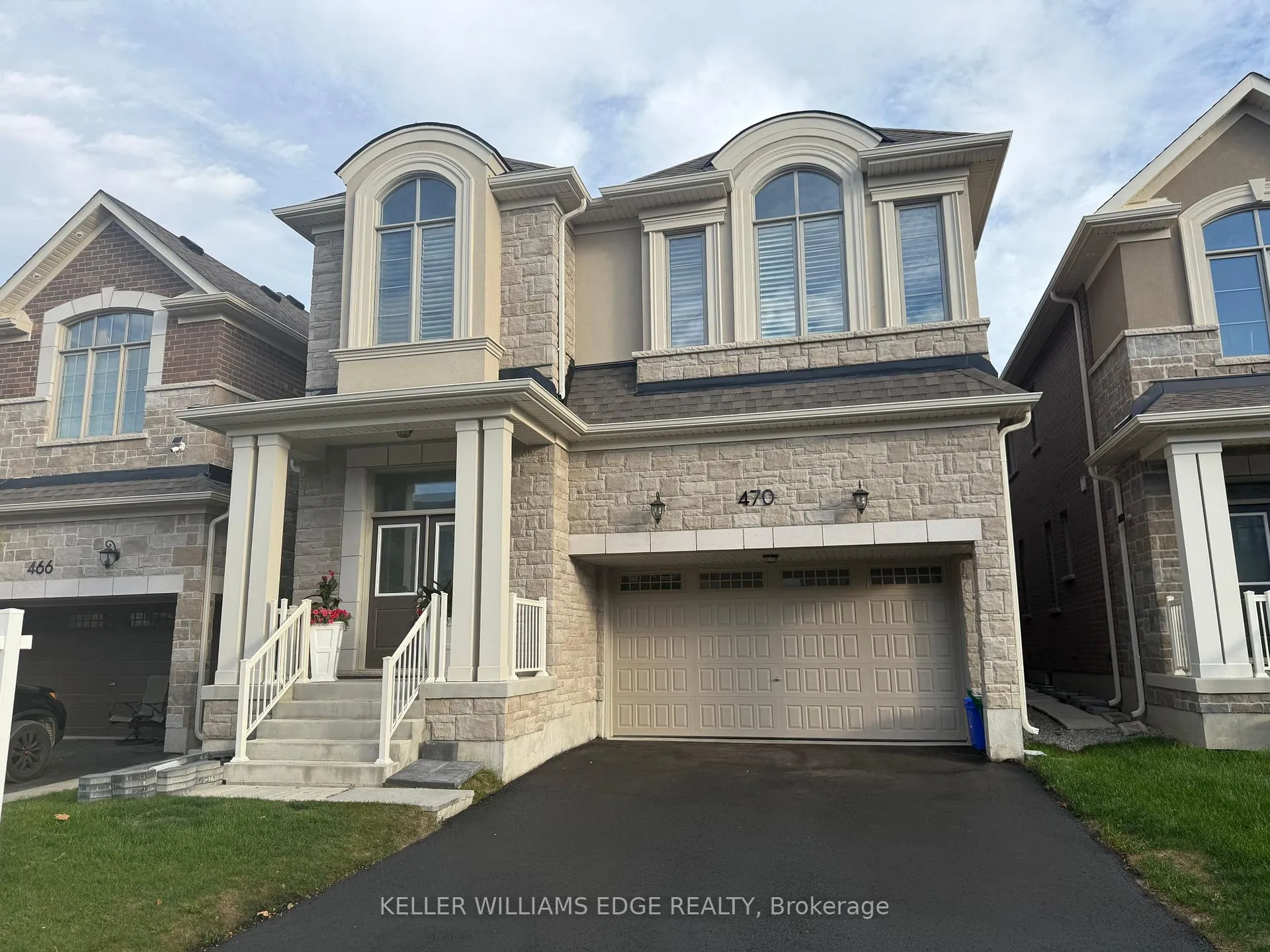Front of 470 Violet Gate