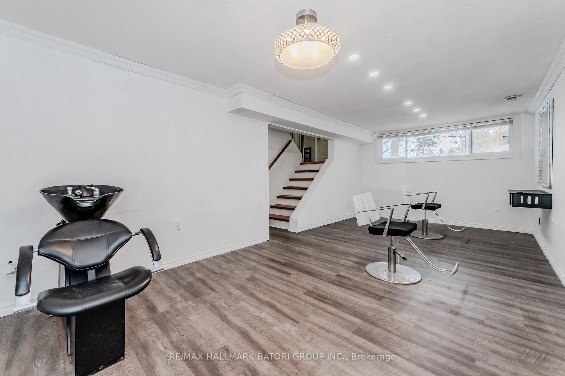 Photo 14 of 206 Shelley Drive, Kitchener — HOMEH