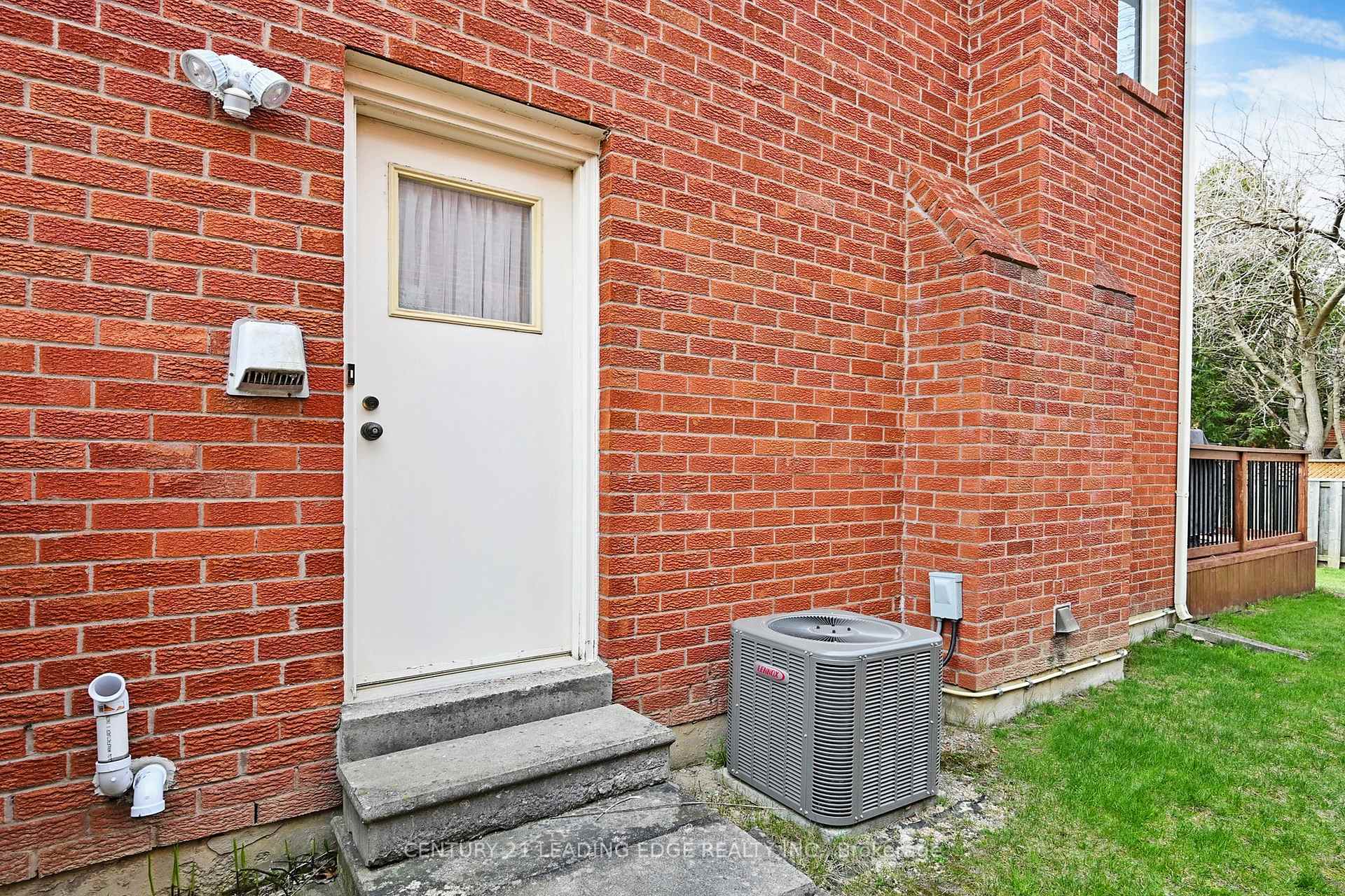 Photo 44 of 49 Militia Trail, Markham, Buttonville — HOMEH