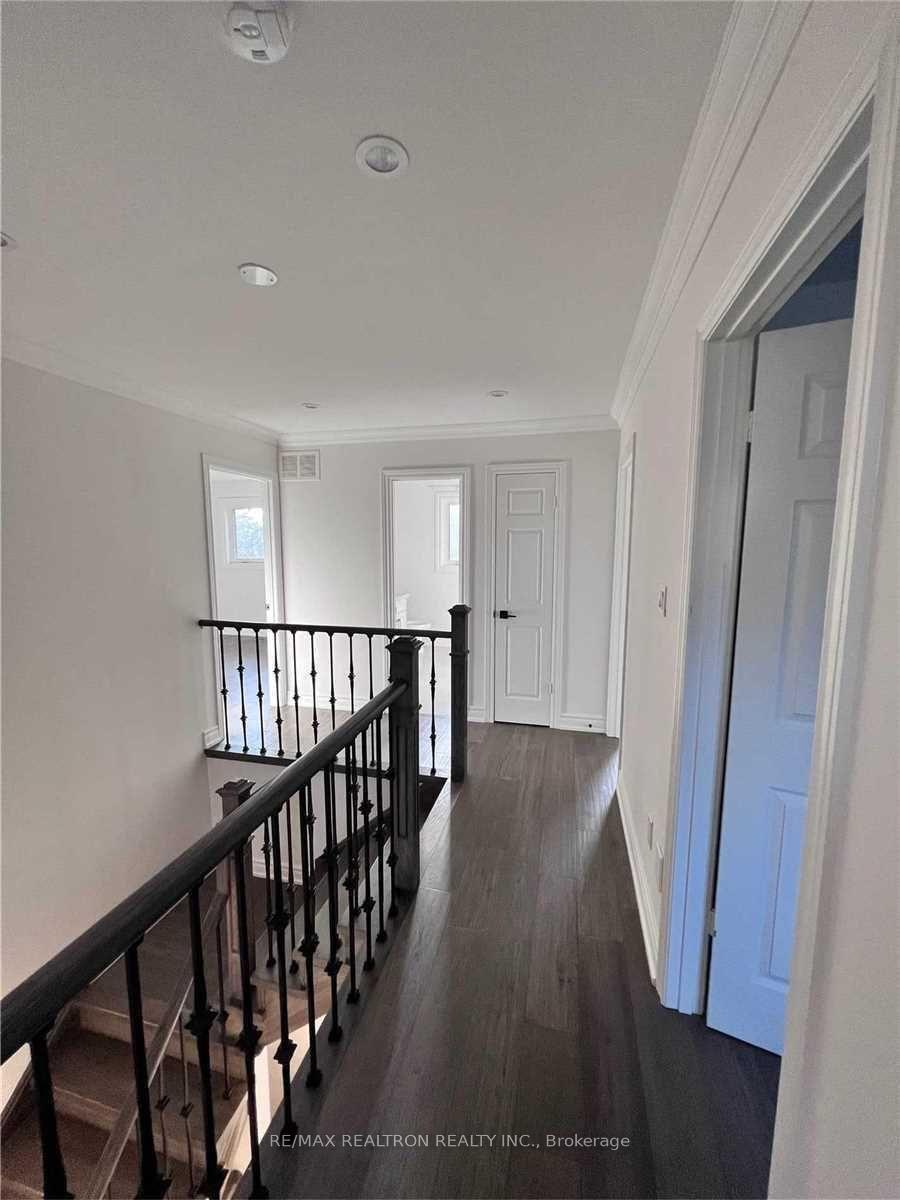 Photo 13 of 53 Fenwick Crescent, Markham, Unionville — HOMEH
