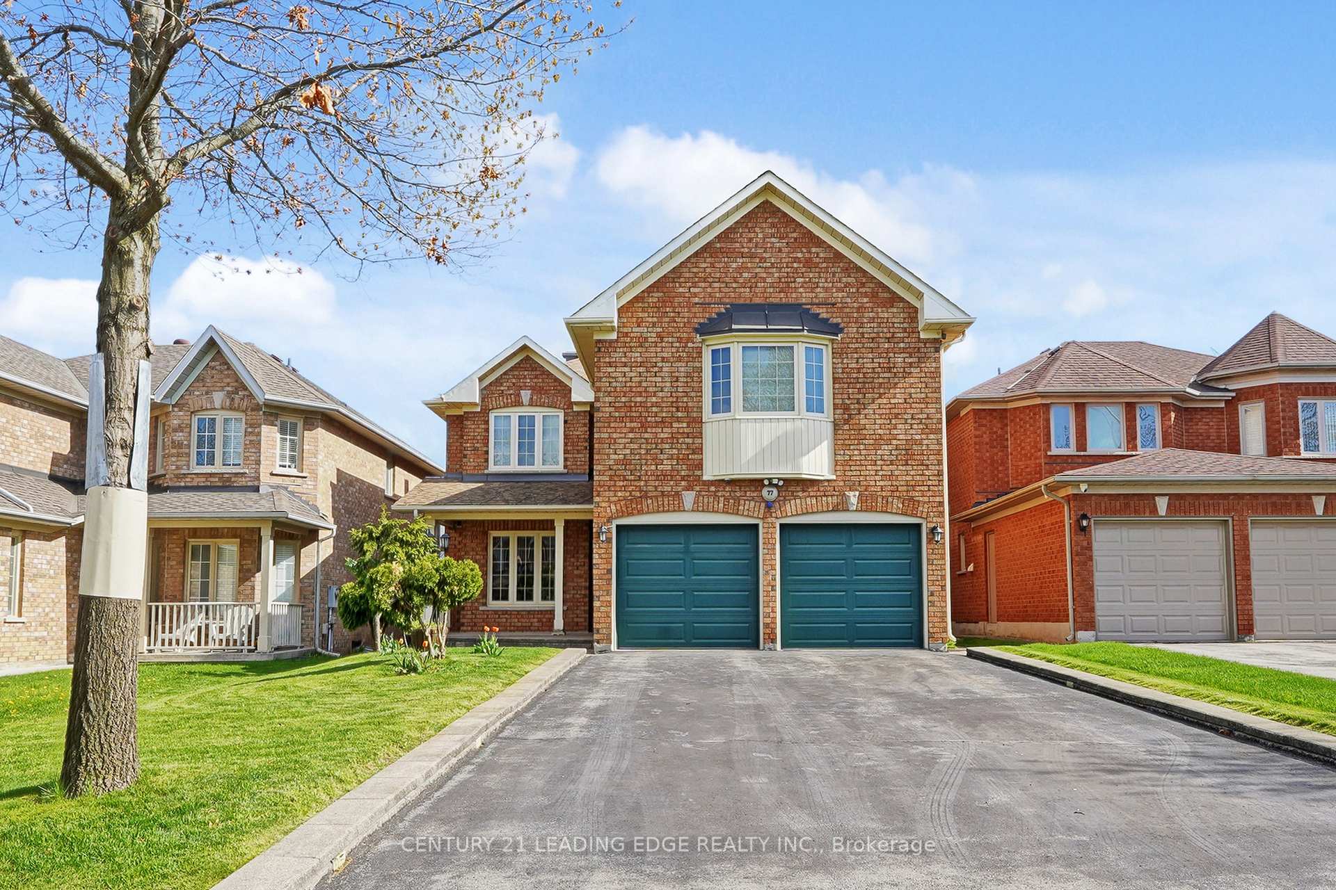 Photo 2 of 77 Song Bird Drive, Markham, Rouge Fairways — HOMEH