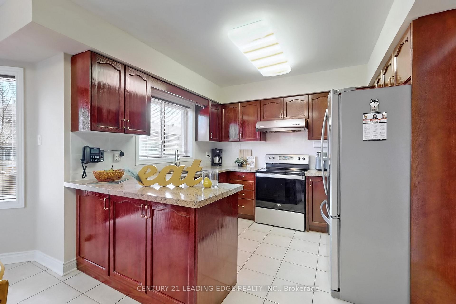 Photo 13 of 77 Song Bird Drive, Markham, Rouge Fairways — HOMEH