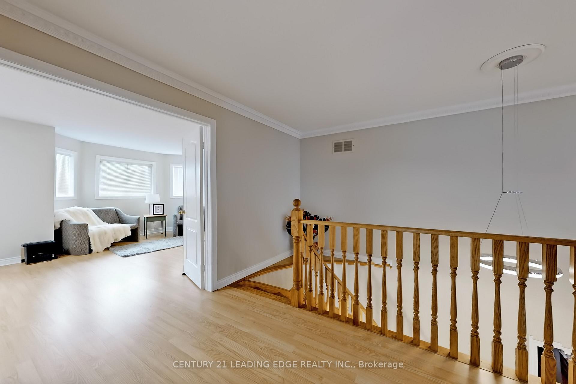Photo 23 of 77 Song Bird Drive, Markham, Rouge Fairways — HOMEH