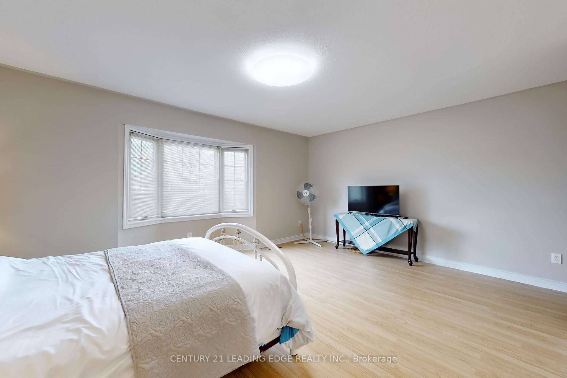 Photo 31 of 77 Song Bird Drive, Markham, Rouge Fairways — HOMEH