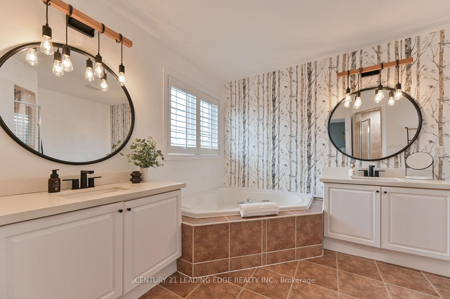 Photo 9 of 25 Evaridge Drive, Markham, Cornell — HOMEH