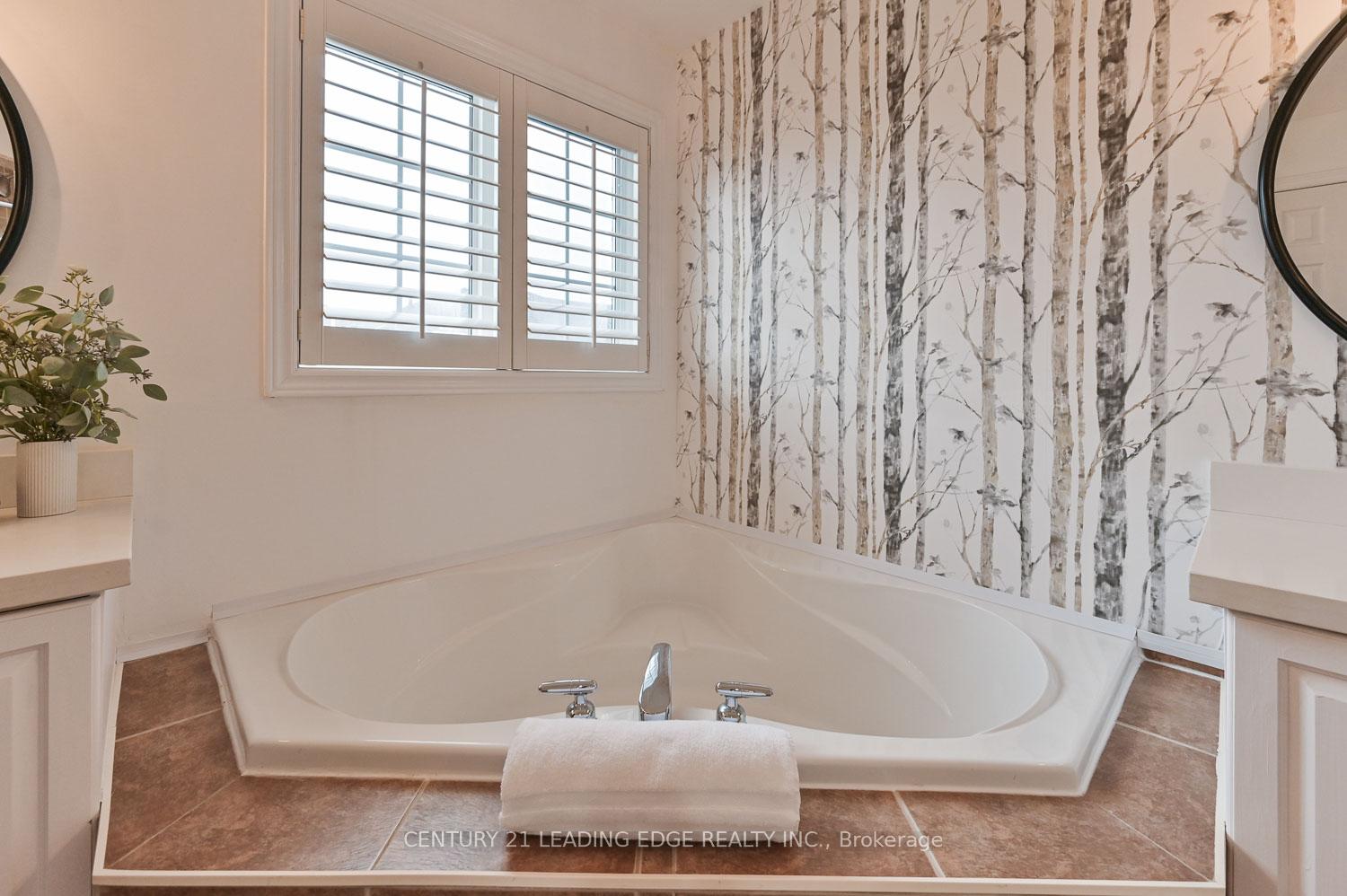 Photo 11 of 25 Evaridge Drive, Markham, Cornell — HOMEH