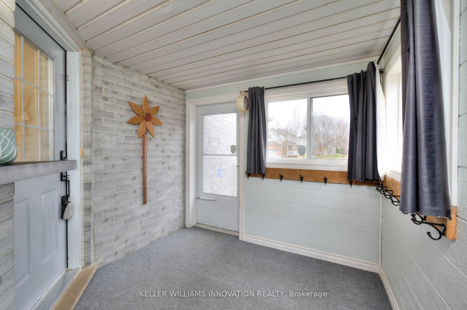 Photo 4 of 167 Pine Martin Crescent, Kitchener — HOMEH