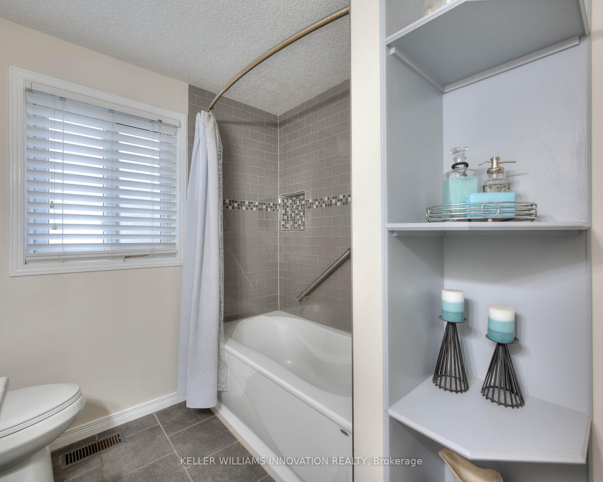 Photo 16 of 167 Pine Martin Crescent, Kitchener — HOMEH
