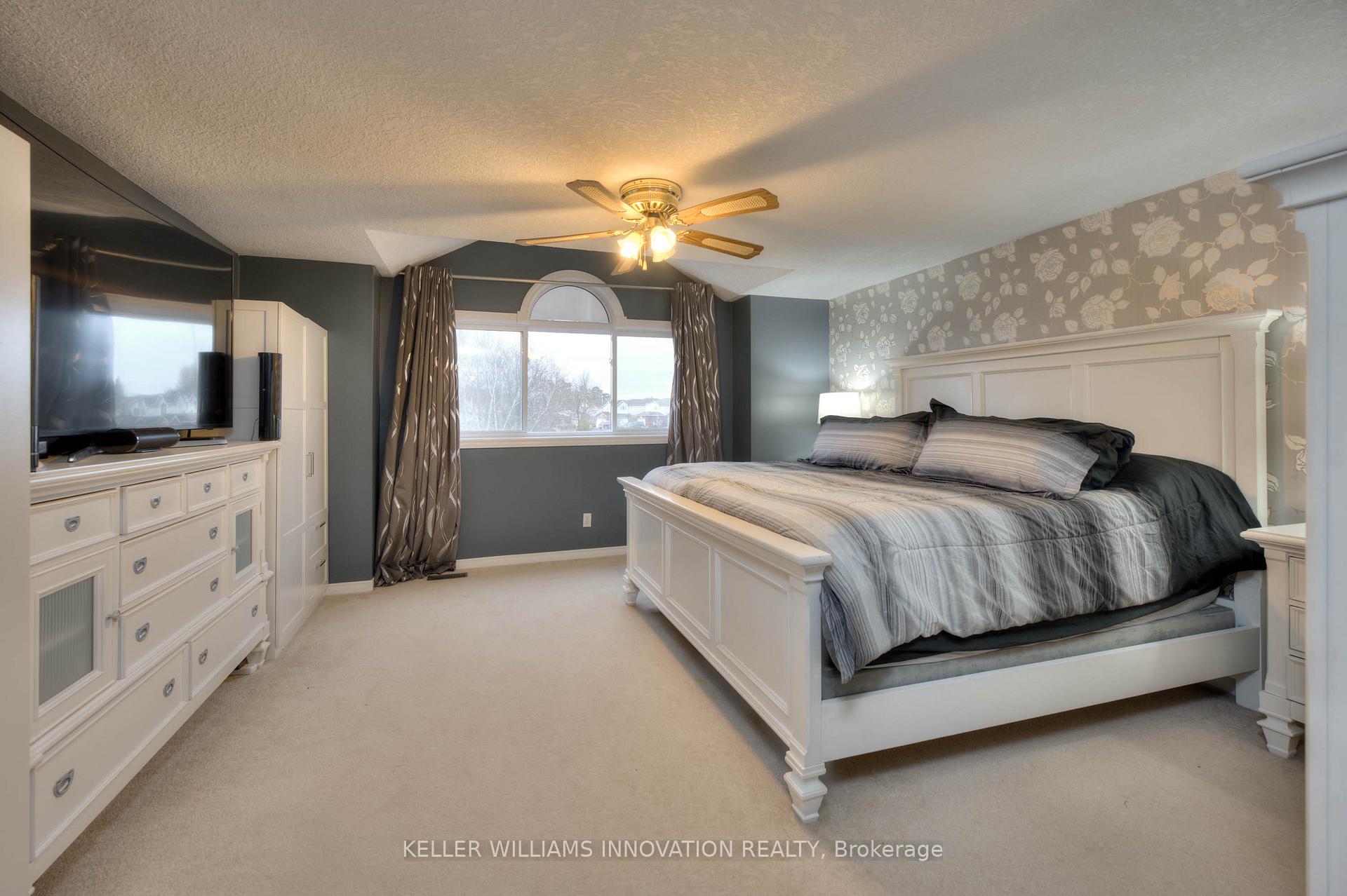 Photo 18 of 167 Pine Martin Crescent, Kitchener — HOMEH