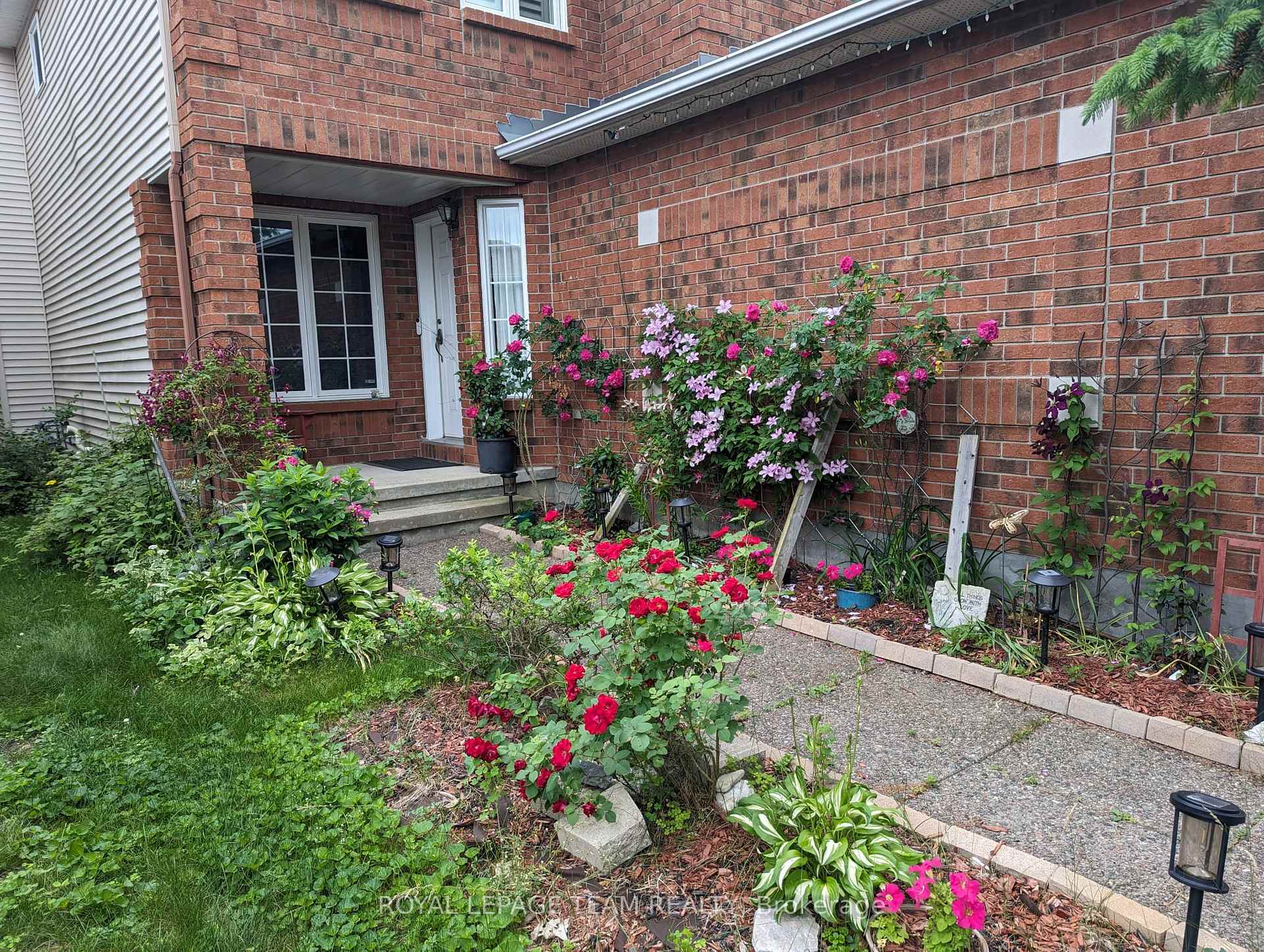 Photo 8 of 52 Sherring Crescent, Ottawa, Kanata - Kanata Lakes/Heritage Hills — HOMEH