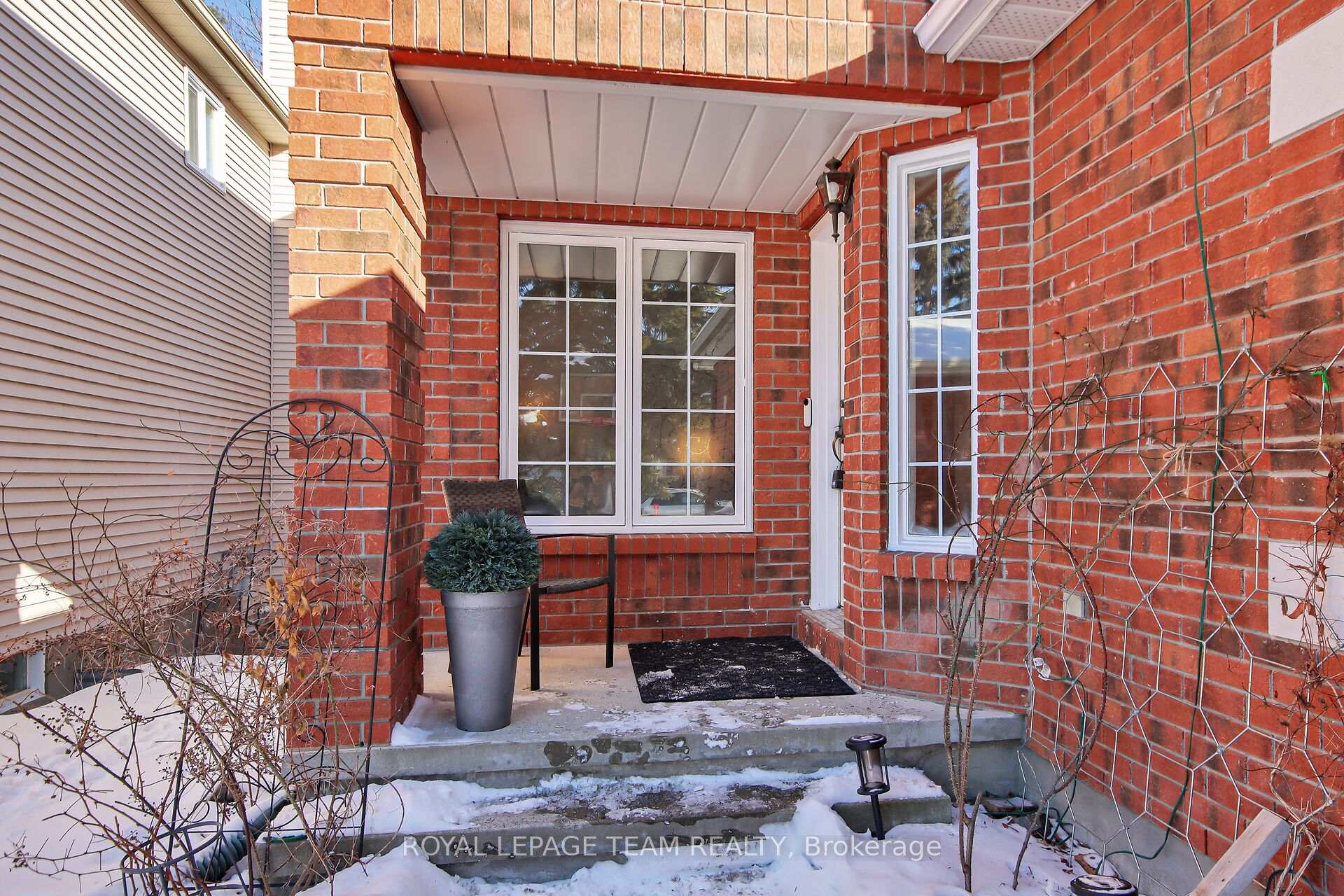 Photo 9 of 52 Sherring Crescent, Ottawa, Kanata - Kanata Lakes/Heritage Hills — HOMEH