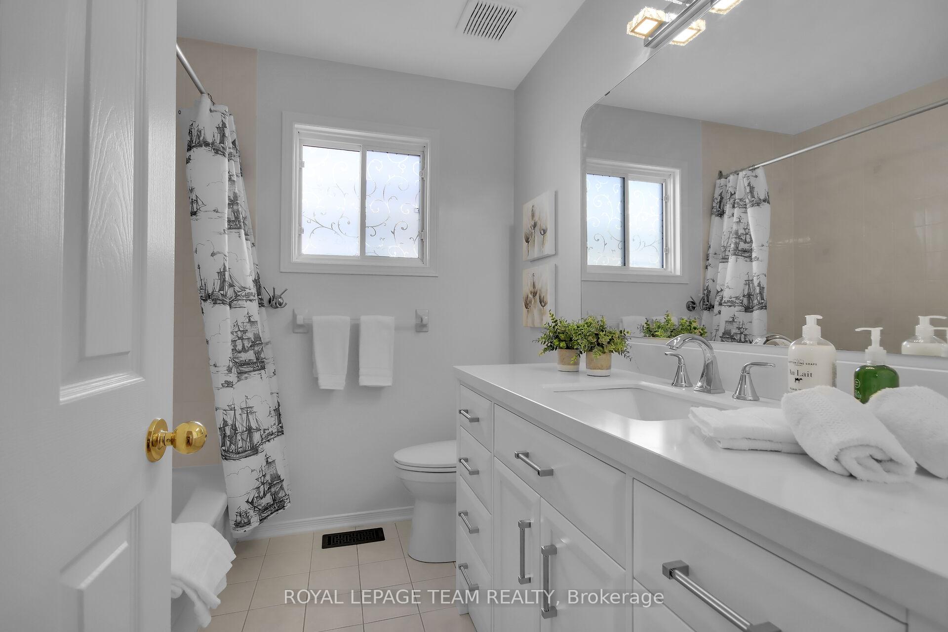 Photo 33 of 52 Sherring Crescent, Ottawa, Kanata - Kanata Lakes/Heritage Hills — HOMEH