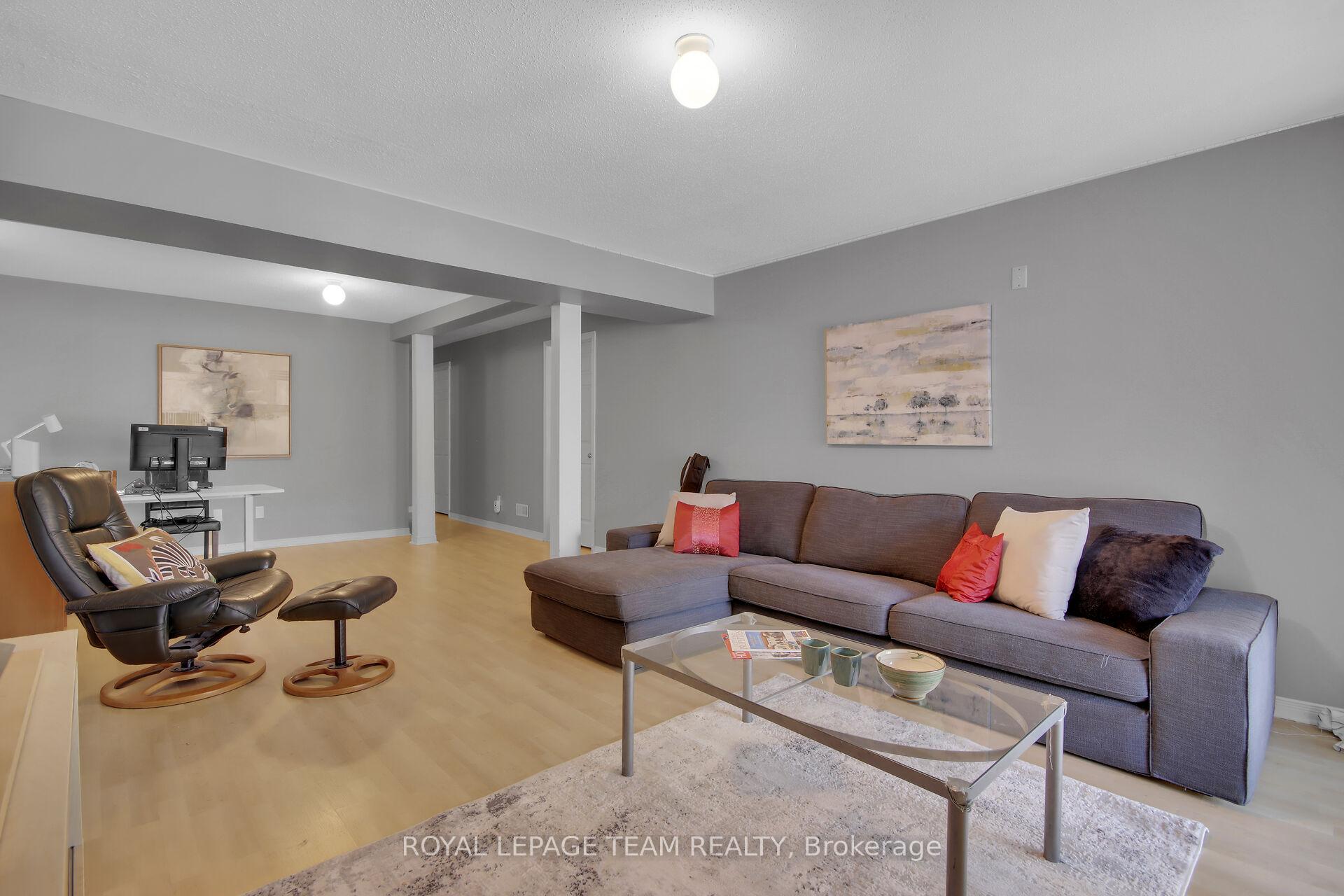 Photo 35 of 52 Sherring Crescent, Ottawa, Kanata - Kanata Lakes/Heritage Hills — HOMEH