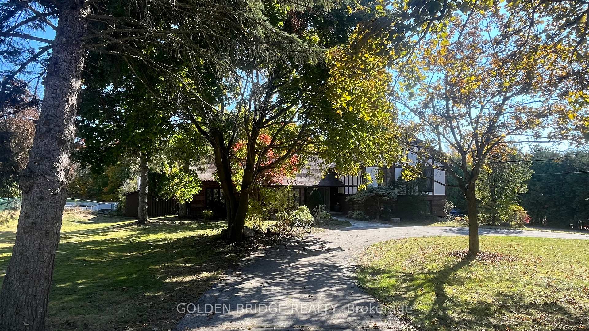 Photo 2 of 14 Cachet Parkway, Markham, Devil's Elbow — HOMEH