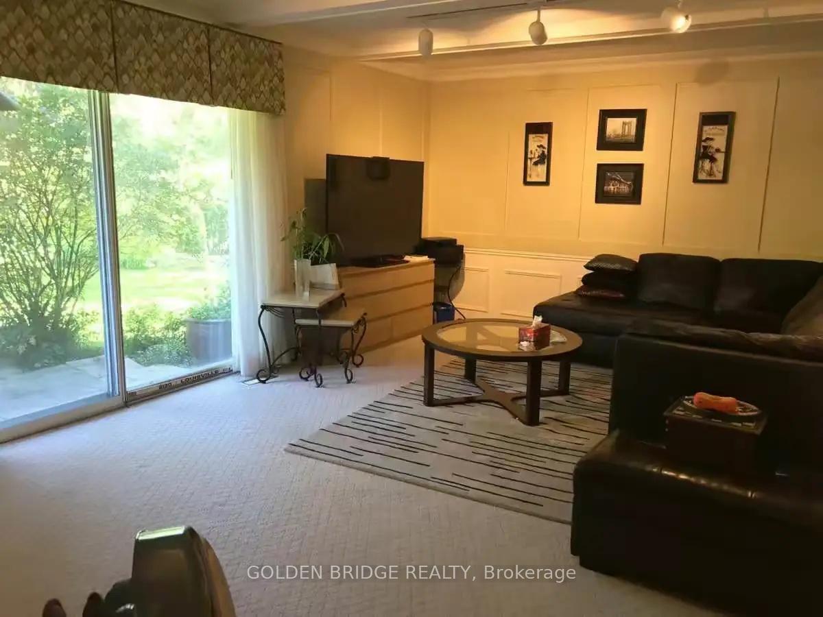 Photo 5 of 14 Cachet Parkway, Markham, Devil's Elbow — HOMEH