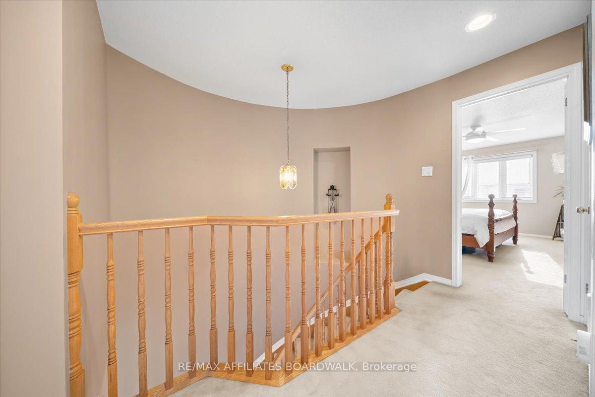 Photo 26 of 4 Landover Crescent, Ottawa, Kanata - Emerald Meadows/Trailwest — HOMEH
