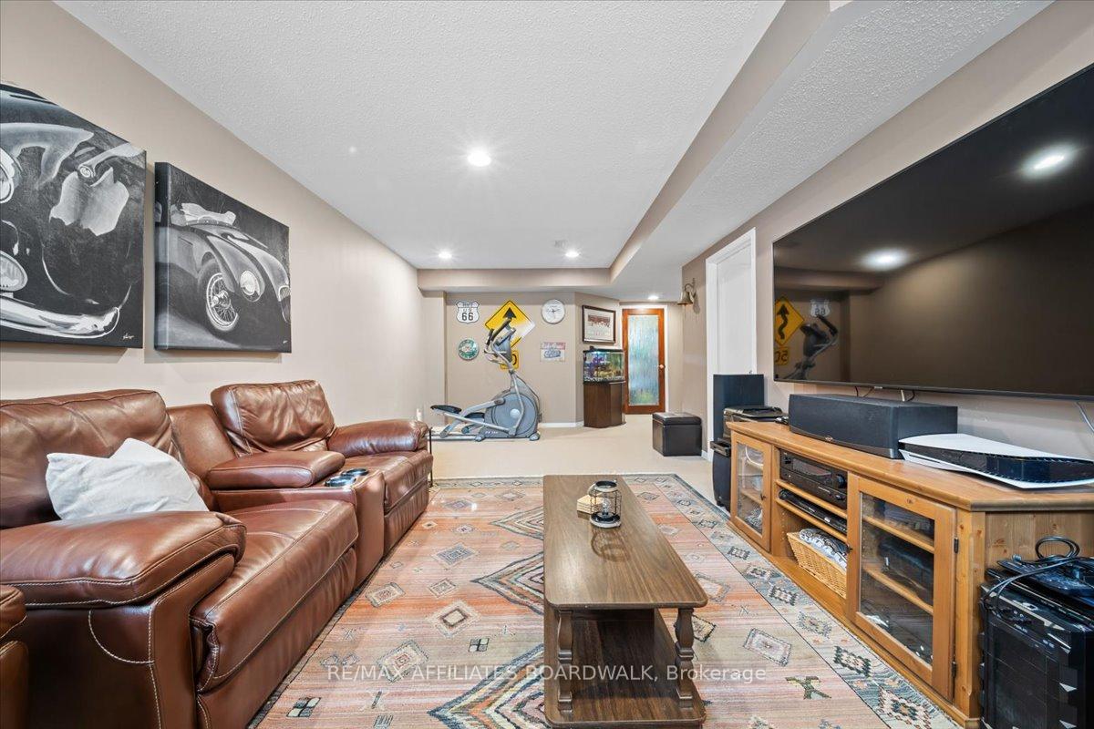 Photo 40 of 4 Landover Crescent, Ottawa, Kanata - Emerald Meadows/Trailwest — HOMEH