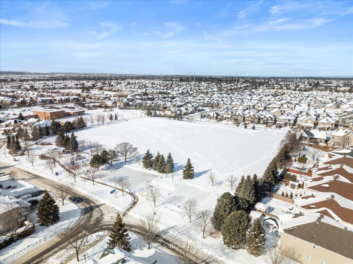 Photo 45 of 4 Landover Crescent, Ottawa, Kanata - Emerald Meadows/Trailwest — HOMEH