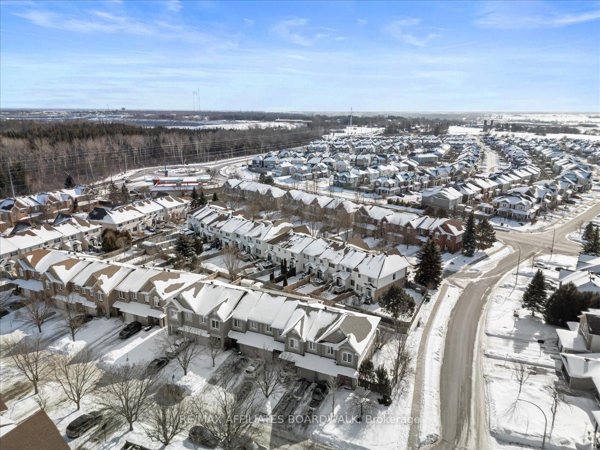 Photo 47 of 4 Landover Crescent, Ottawa, Kanata - Emerald Meadows/Trailwest — HOMEH