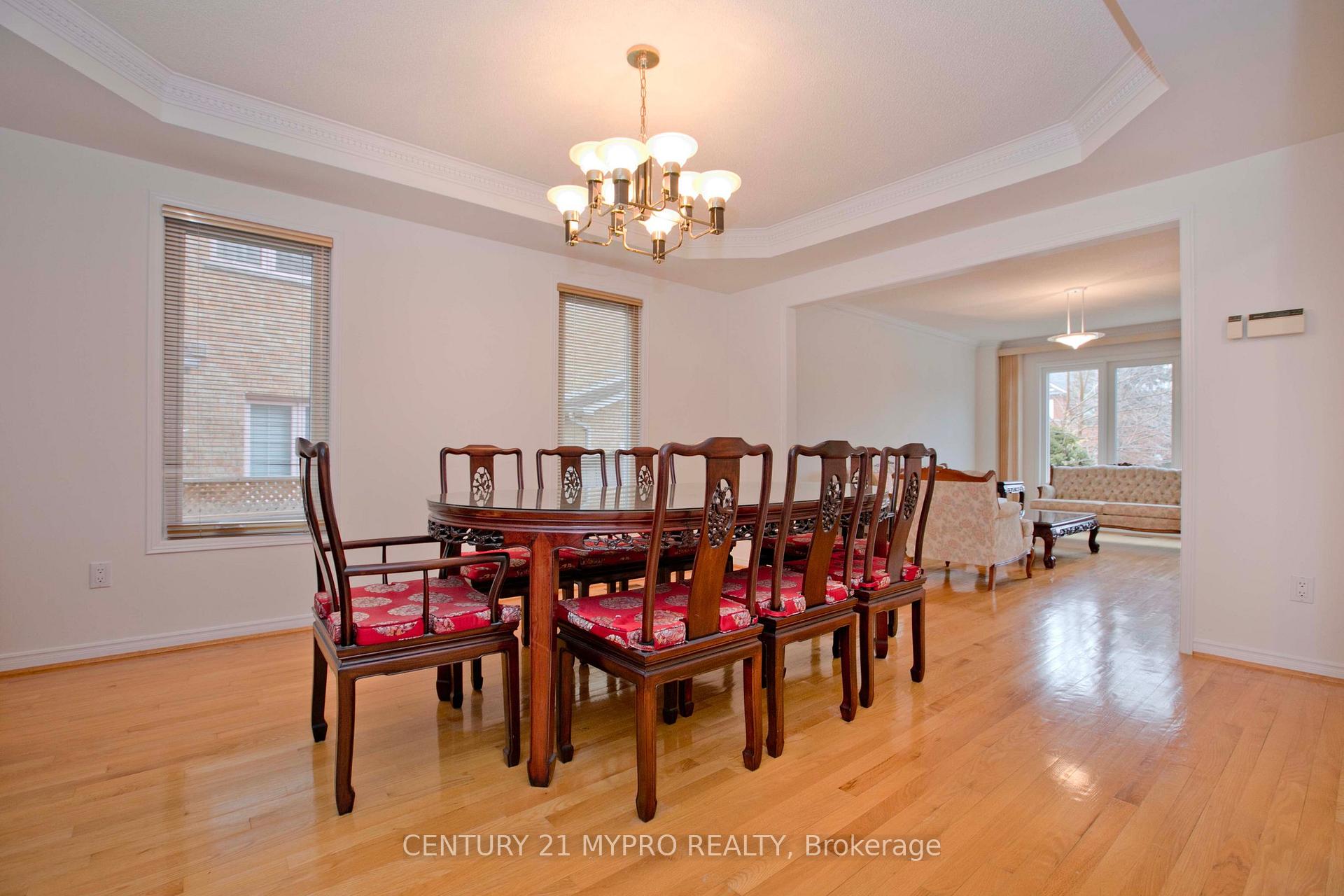 Photo 5 of 29 Webber Crescent, Markham, Unionville — HOMEH