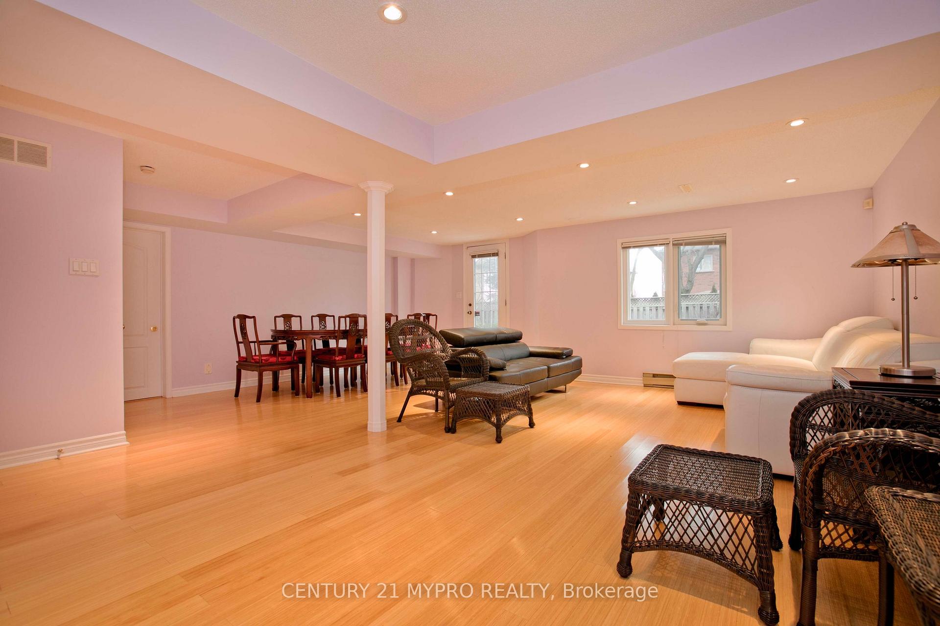 Photo 15 of 29 Webber Crescent, Markham, Unionville — HOMEH