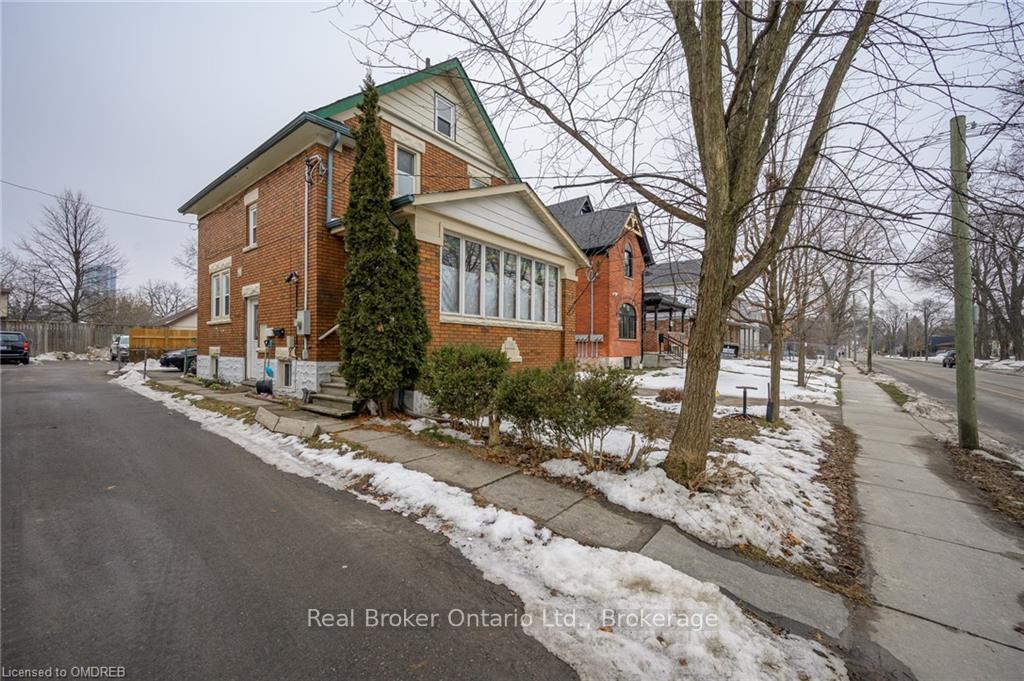 Photo 2 of 249 Wellington Street N, Kitchener — HOMEH