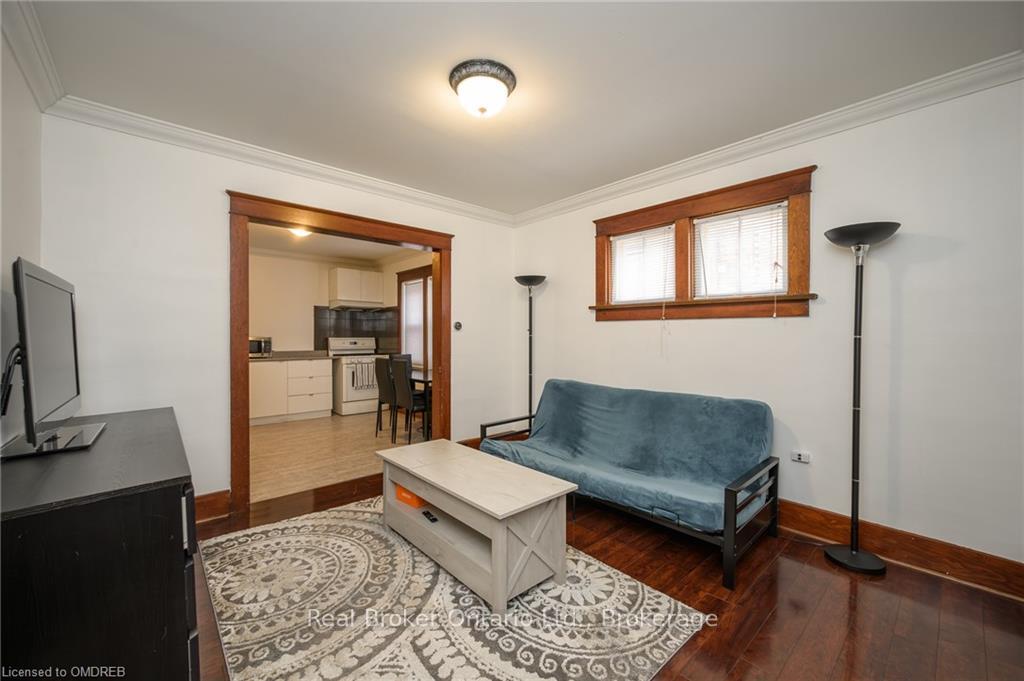 Photo 5 of 249 Wellington Street N, Kitchener — HOMEH