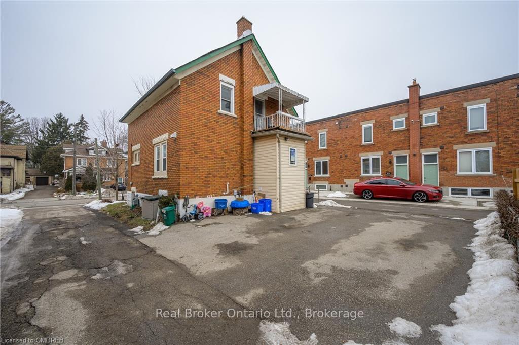 Photo 20 of 249 Wellington Street N, Kitchener — HOMEH