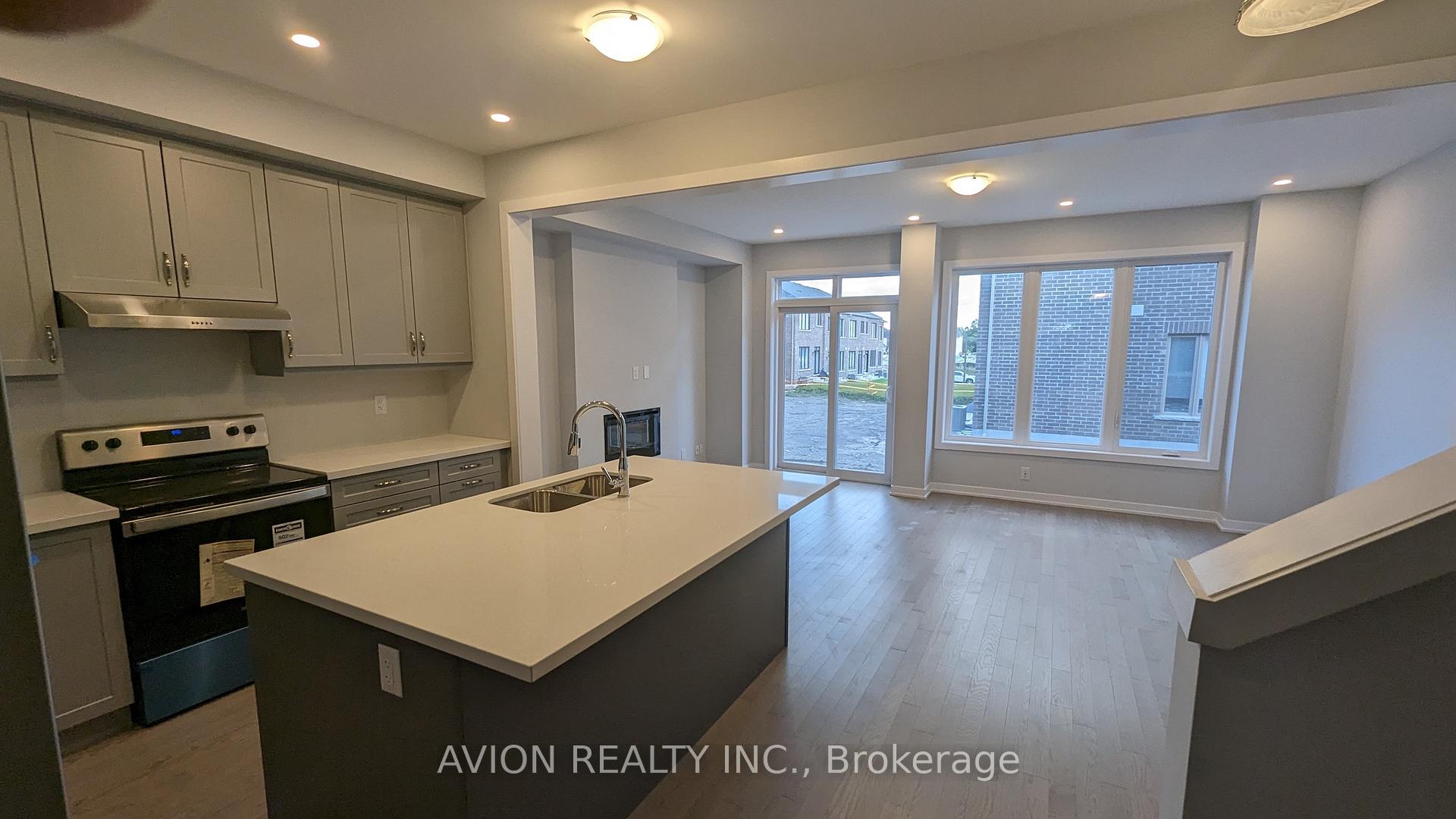 Photo 3 of 29 Percy Rye Avenue, Markham, Angus Glen — HOMEH