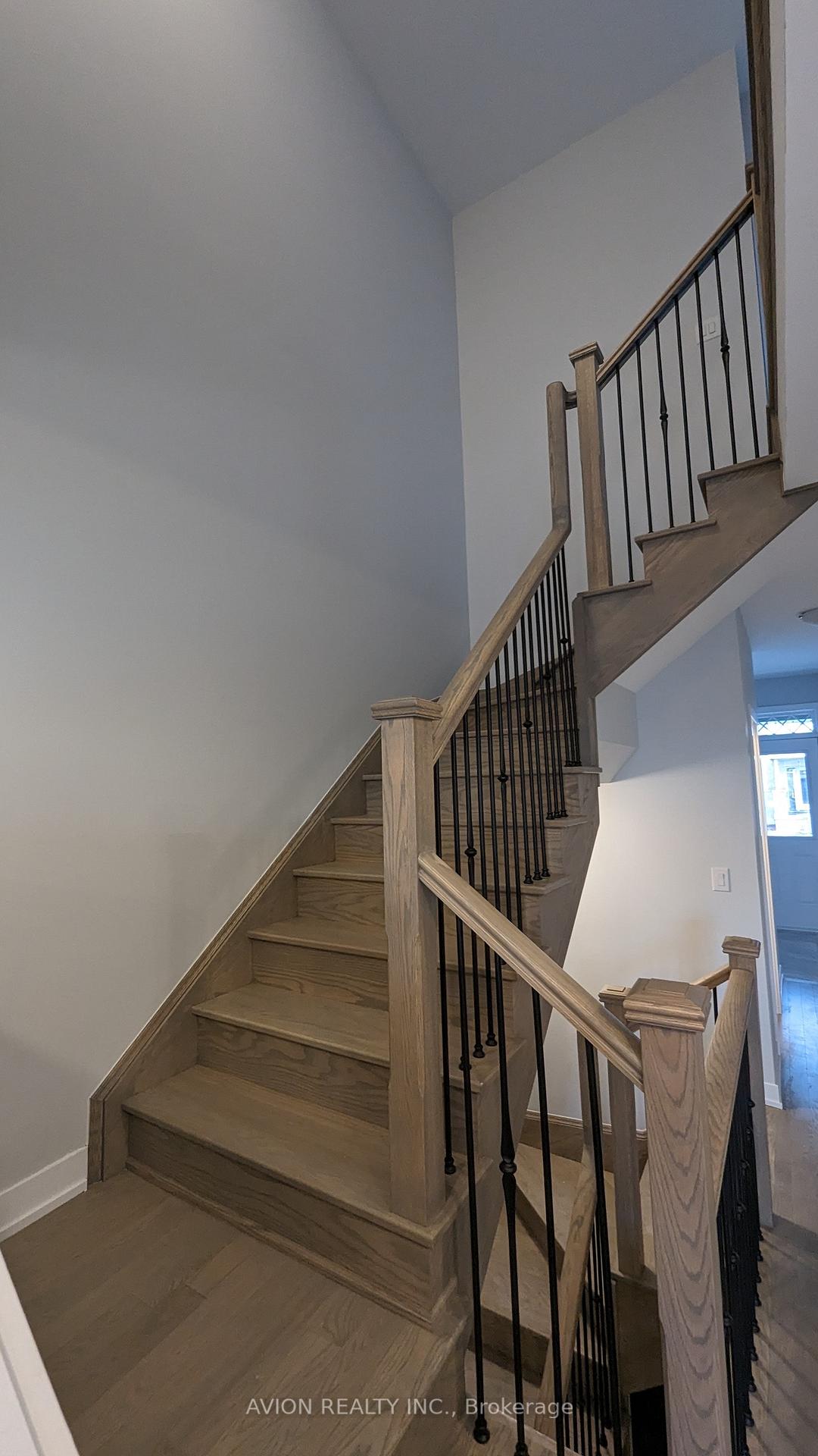 Photo 5 of 29 Percy Rye Avenue, Markham, Angus Glen — HOMEH