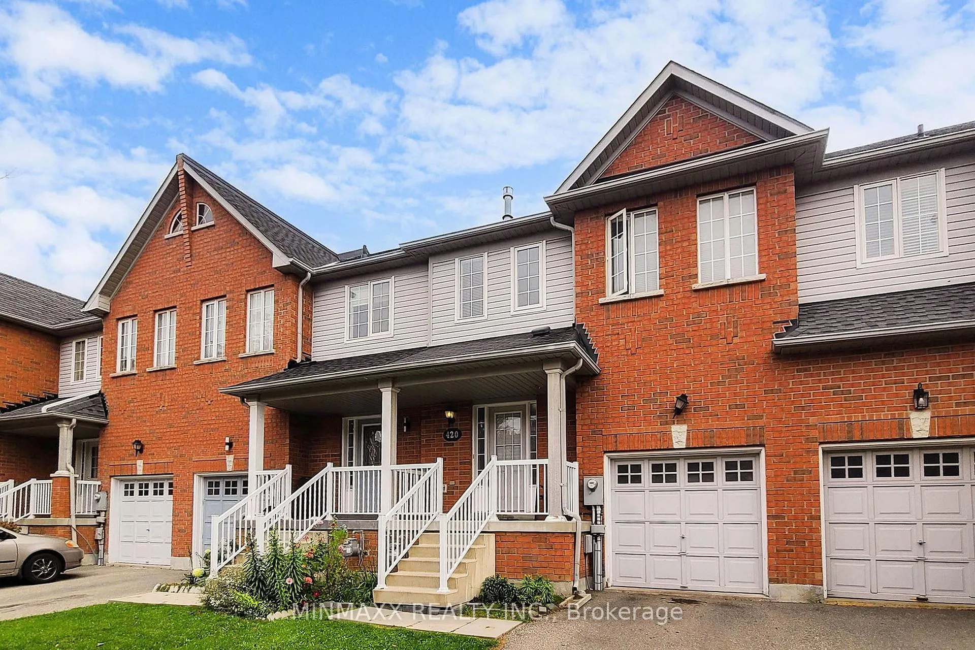 Photo 2 of 420 Hobbs Crescent, Milton, Clarke — HOMEH