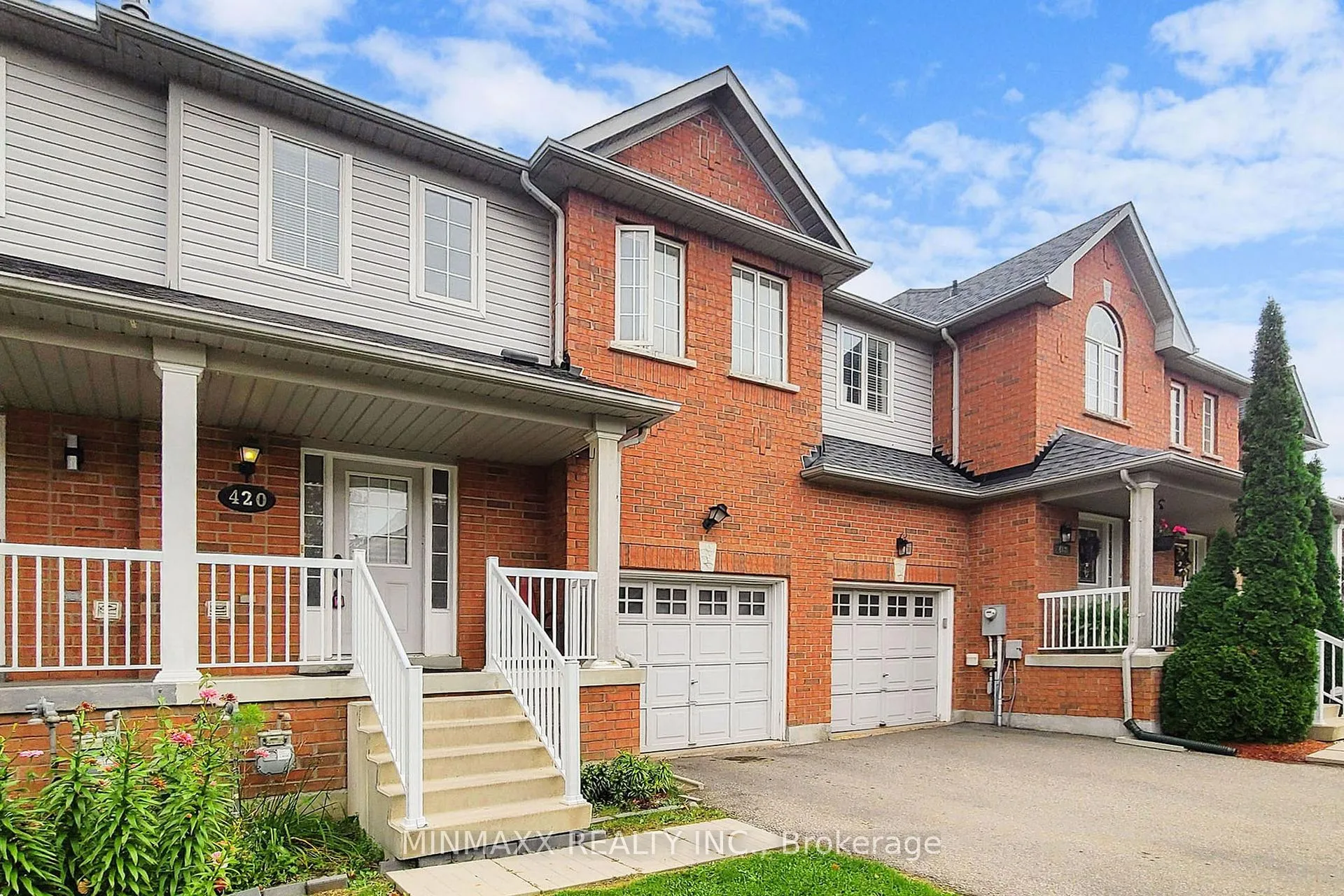 Photo 3 of 420 Hobbs Crescent, Milton, Clarke — HOMEH