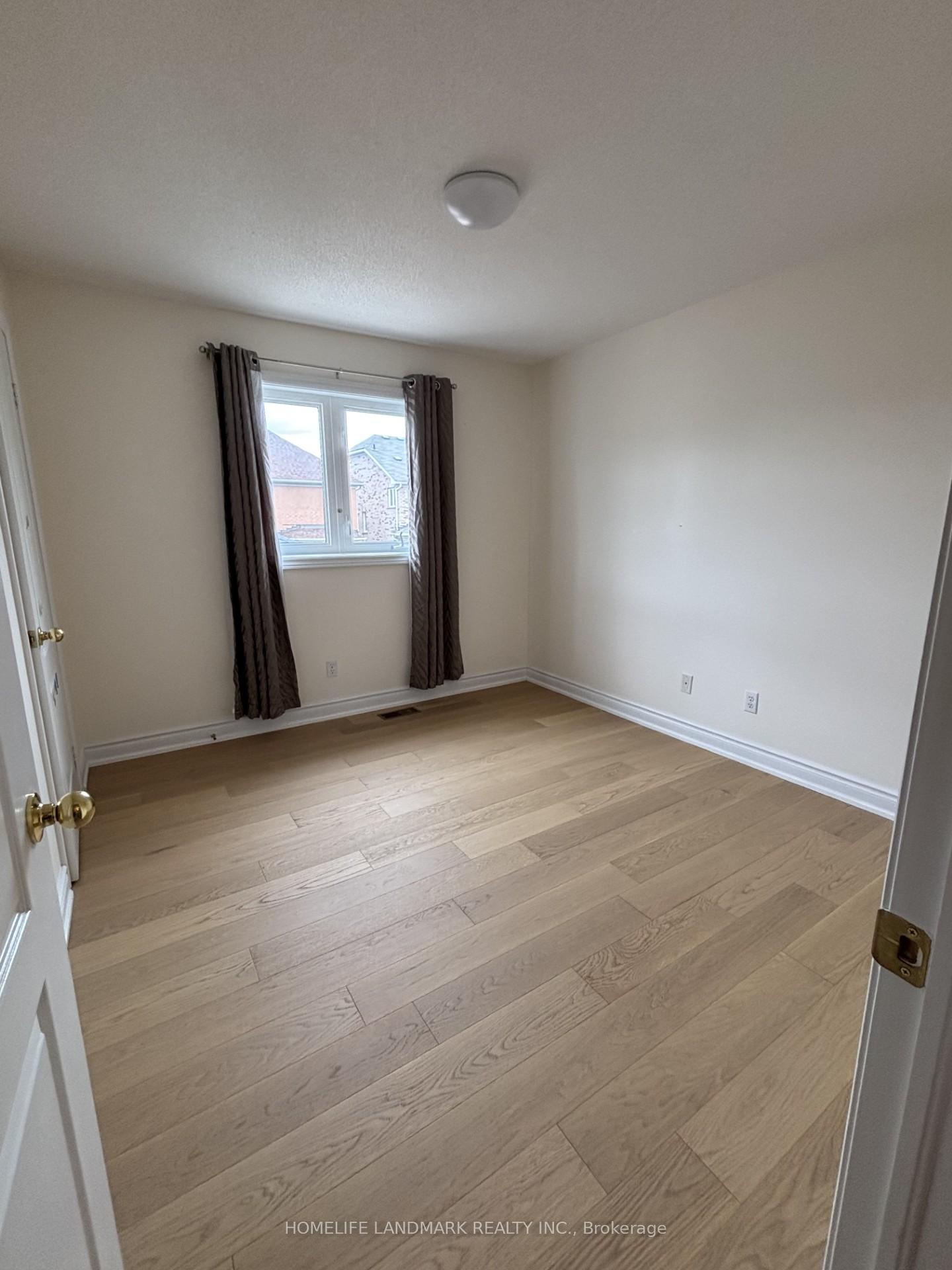 Photo 21 of 1 Hillwood Street, Markham, Berczy — HOMEH