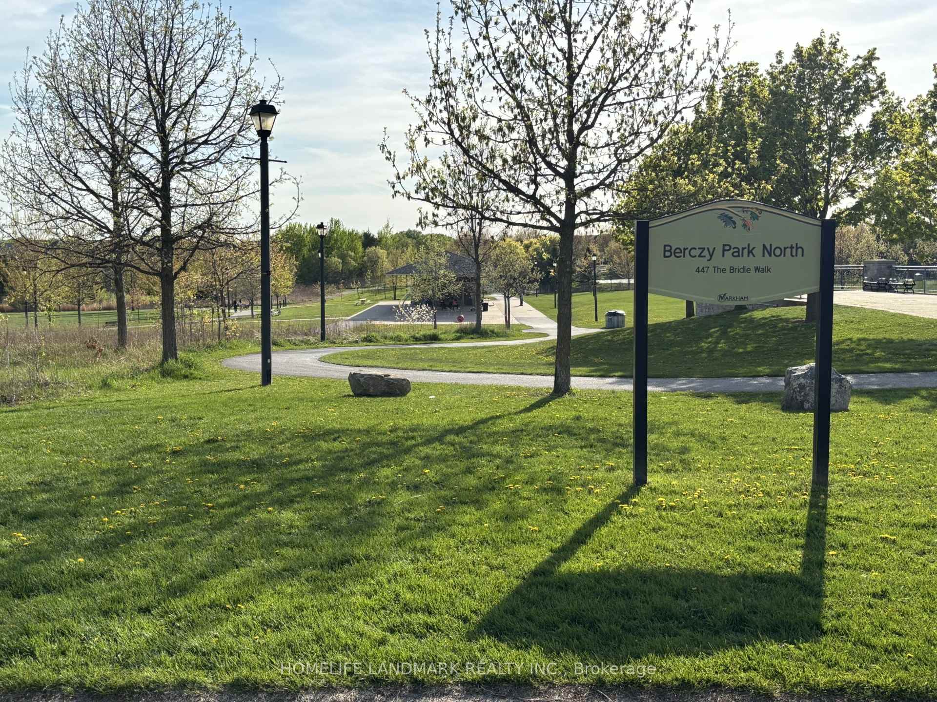 Photo 25 of 1 Hillwood Street, Markham, Berczy — HOMEH