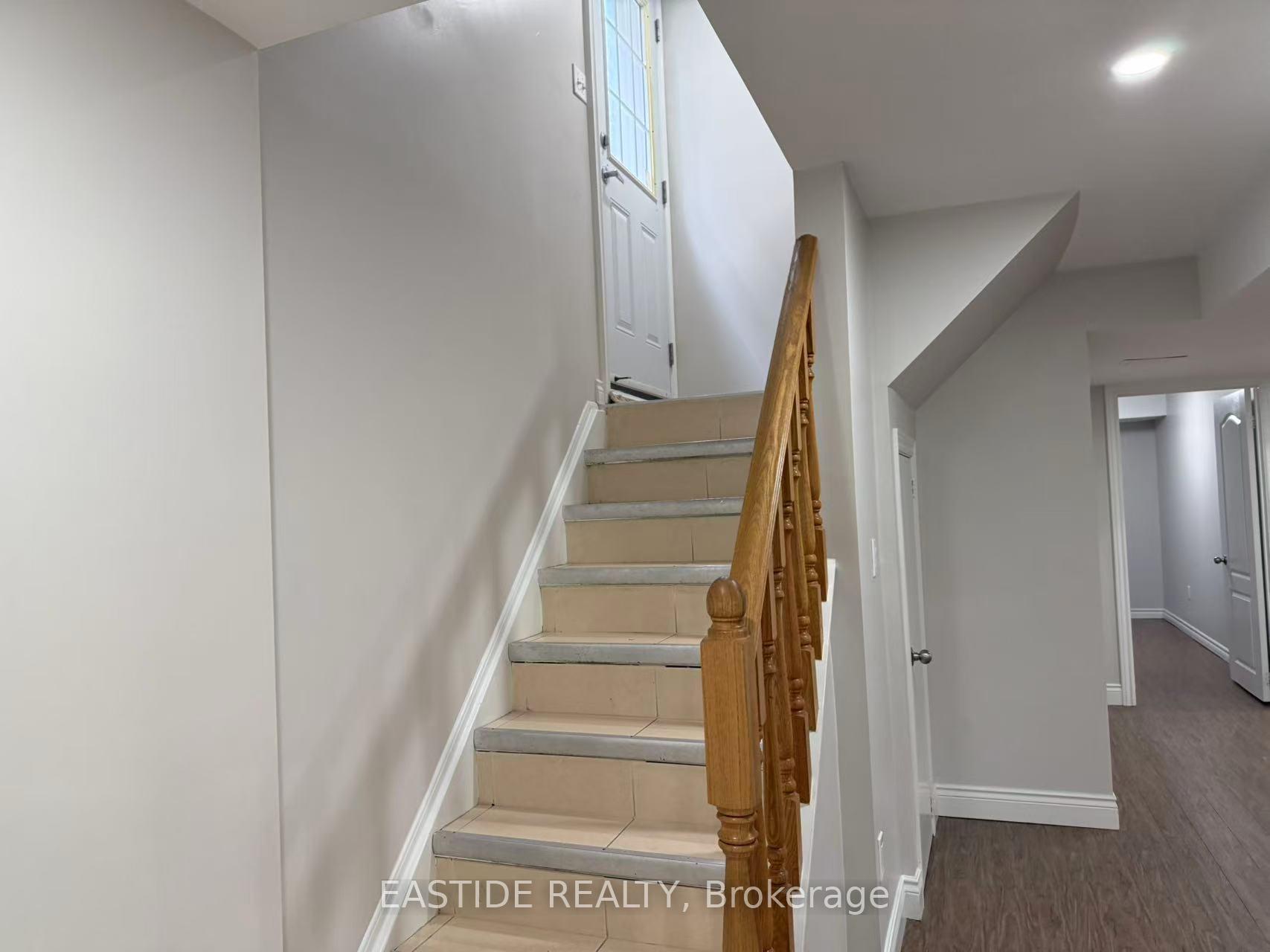 Photo 4 of Unit Basement apartment, 29 Quantum Street, Markham, Middlefield — HOMEH