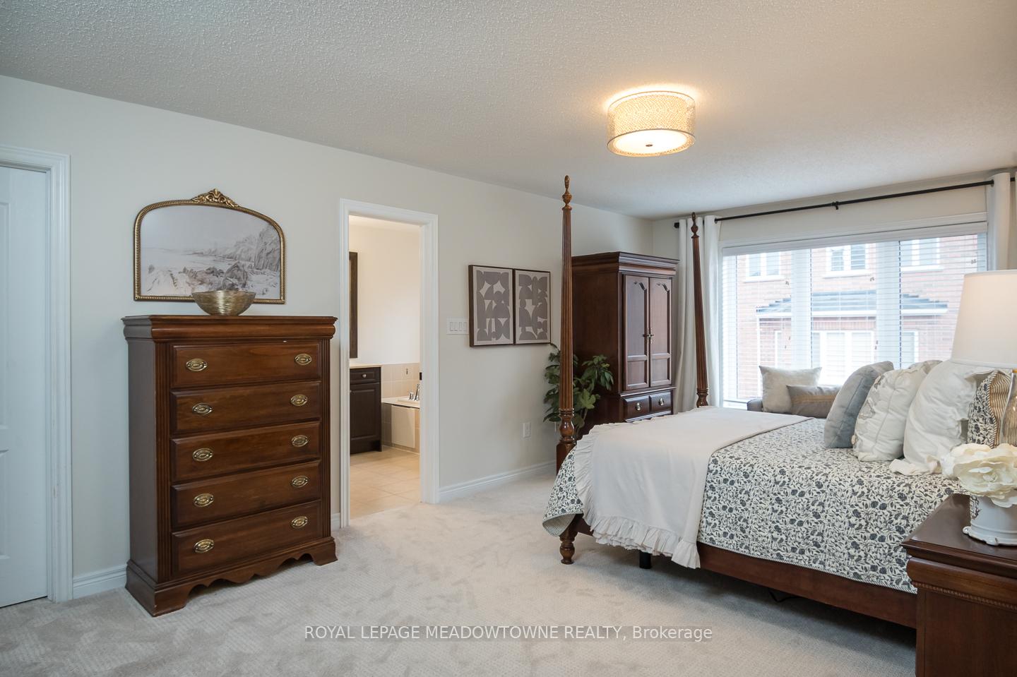 Photo 18 of 476 Laundon Terrace, Milton, Scott — HOMEH