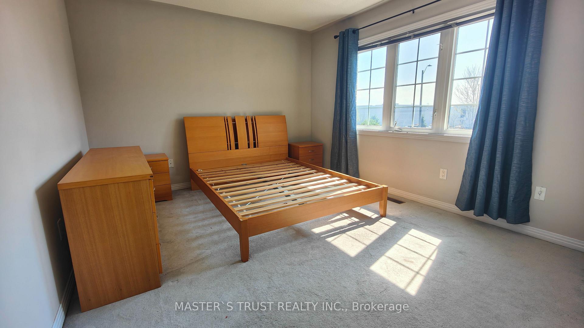Photo 10 of 66 Starhill Crescent, Markham, Cachet — HOMEH