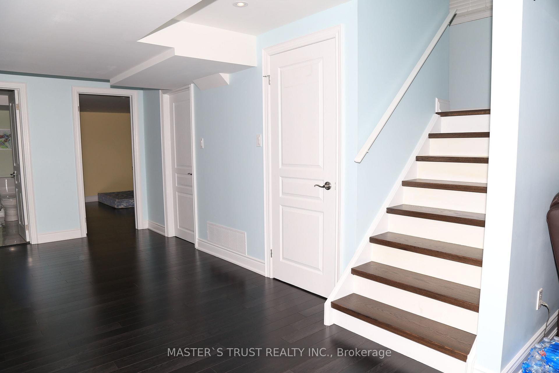 Photo 13 of 66 Starhill Crescent, Markham, Cachet — HOMEH