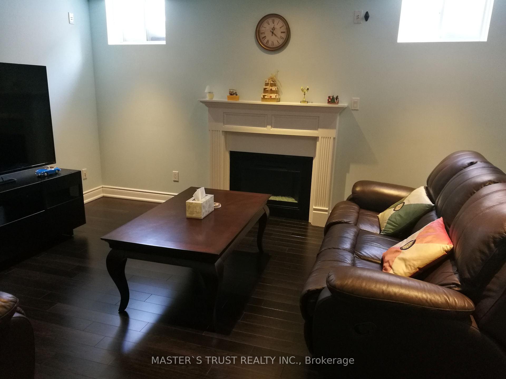 Photo 14 of 66 Starhill Crescent, Markham, Cachet — HOMEH
