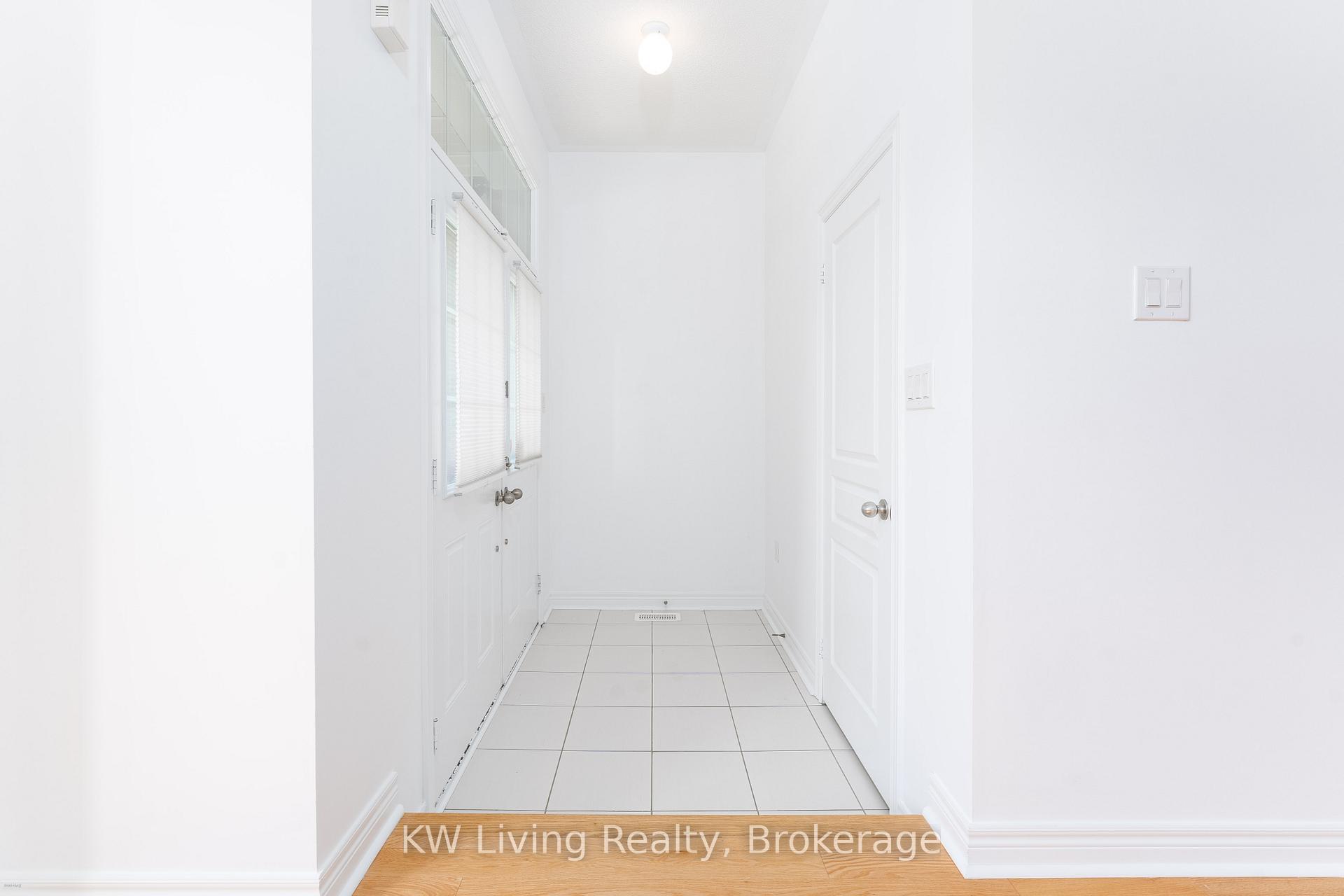 Photo 2 of 161 Harbord Street, Markham, Berczy — HOMEH