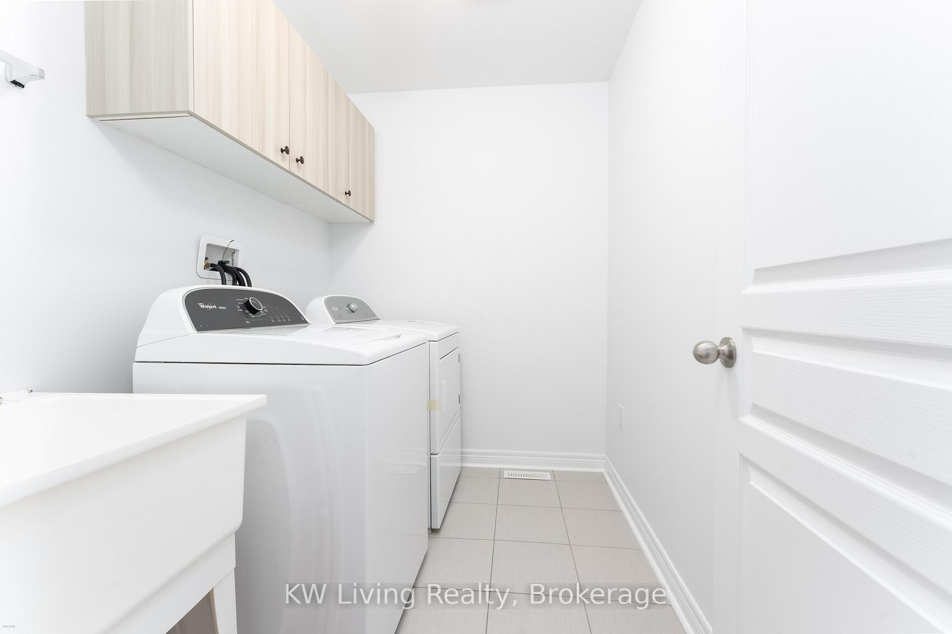 Photo 17 of 161 Harbord Street, Markham, Berczy — HOMEH
