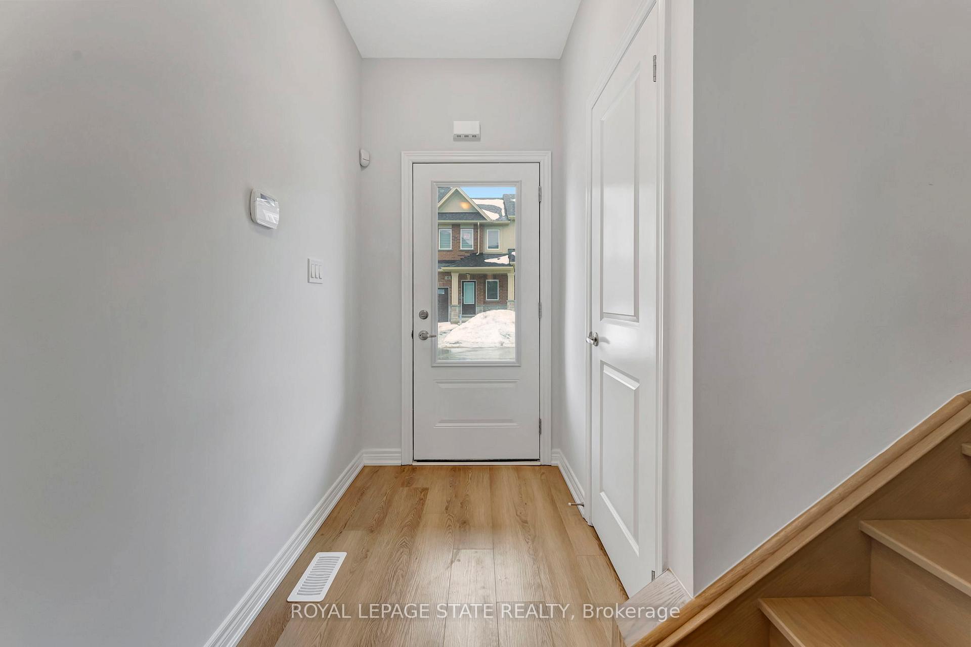 Photo 4 of Unit 23, 205 Thames Way, Hamilton, Mount Hope — HOMEH