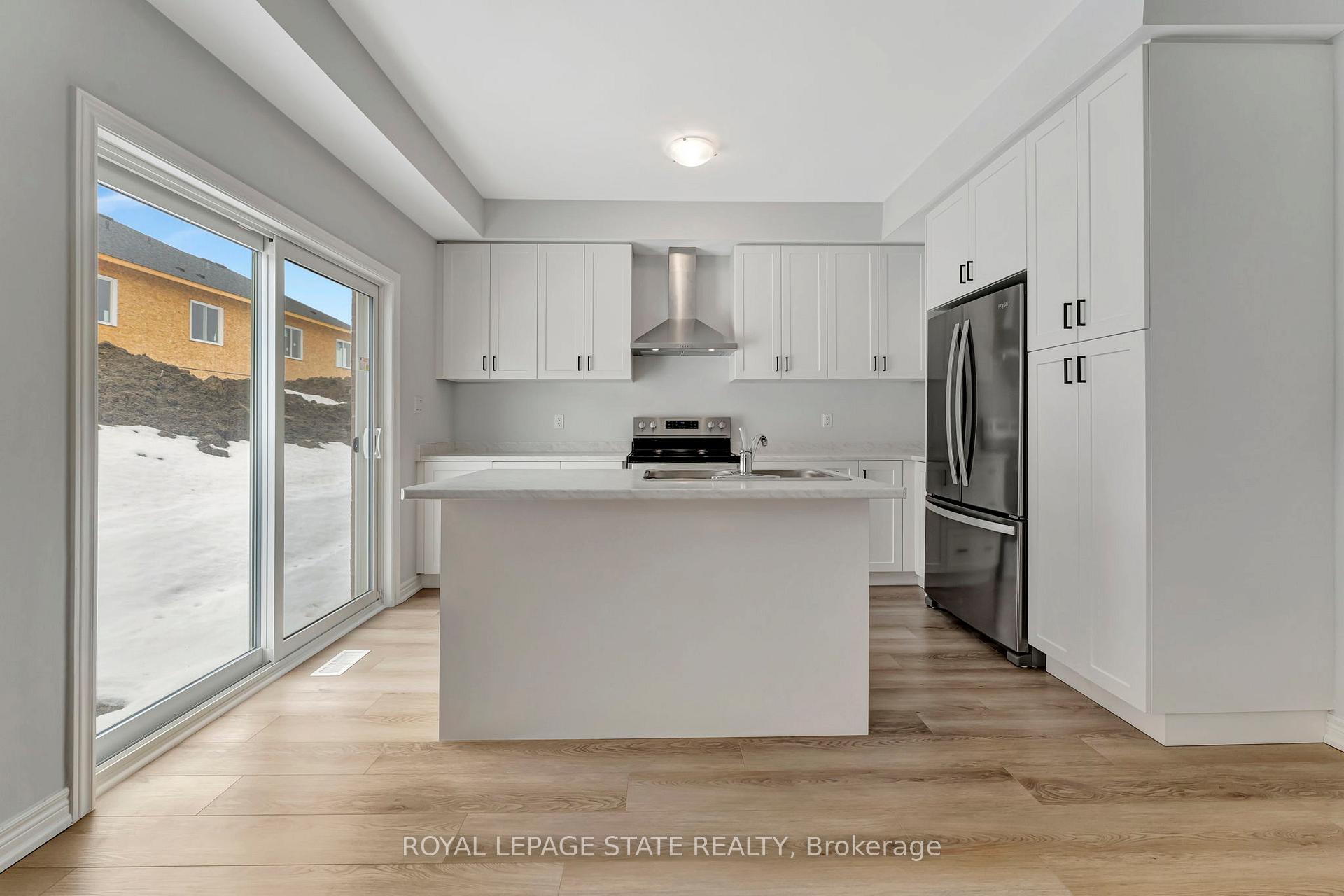 Photo 7 of Unit 23, 205 Thames Way, Hamilton, Mount Hope — HOMEH
