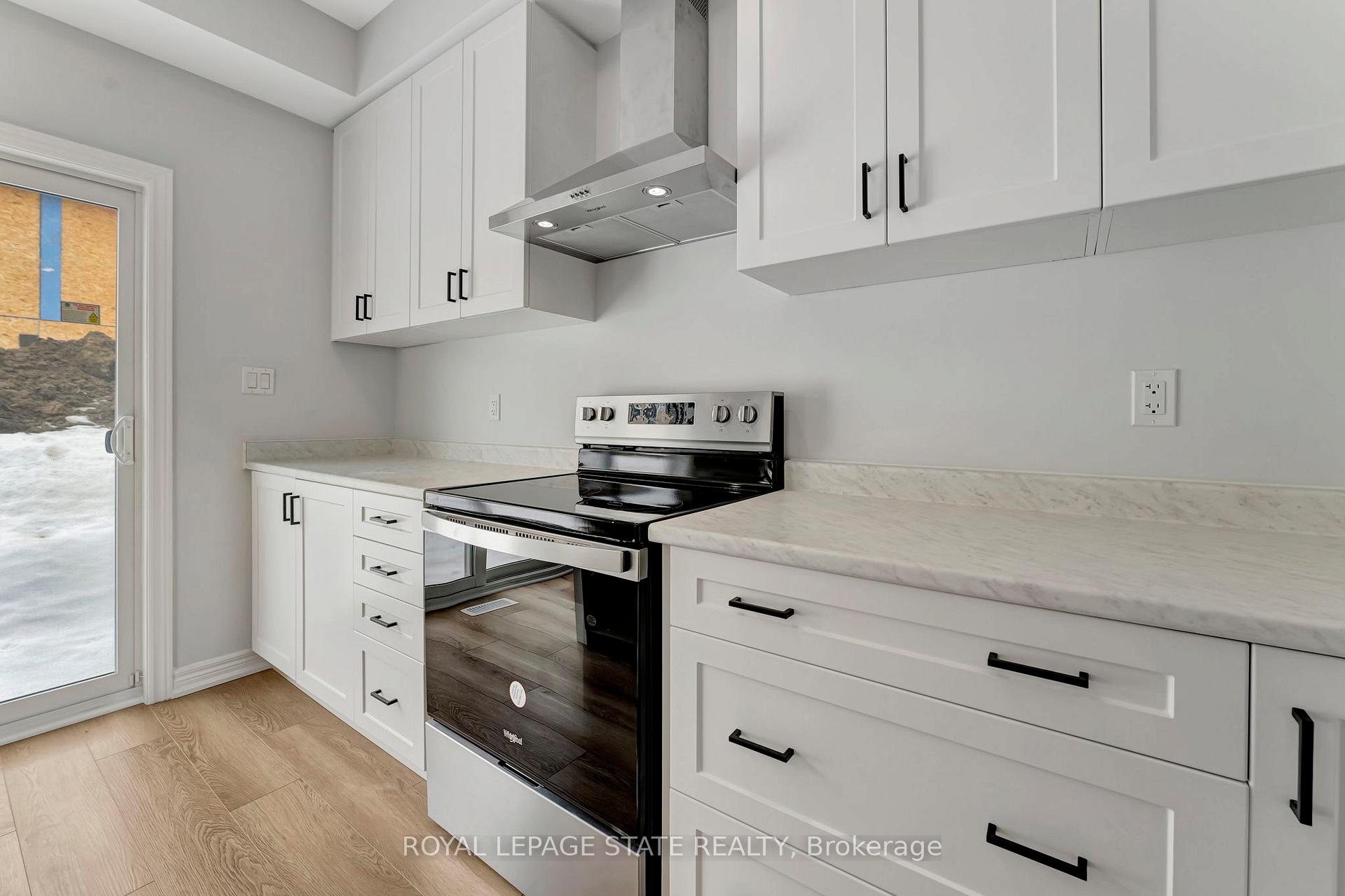 Photo 8 of Unit 23, 205 Thames Way, Hamilton, Mount Hope — HOMEH