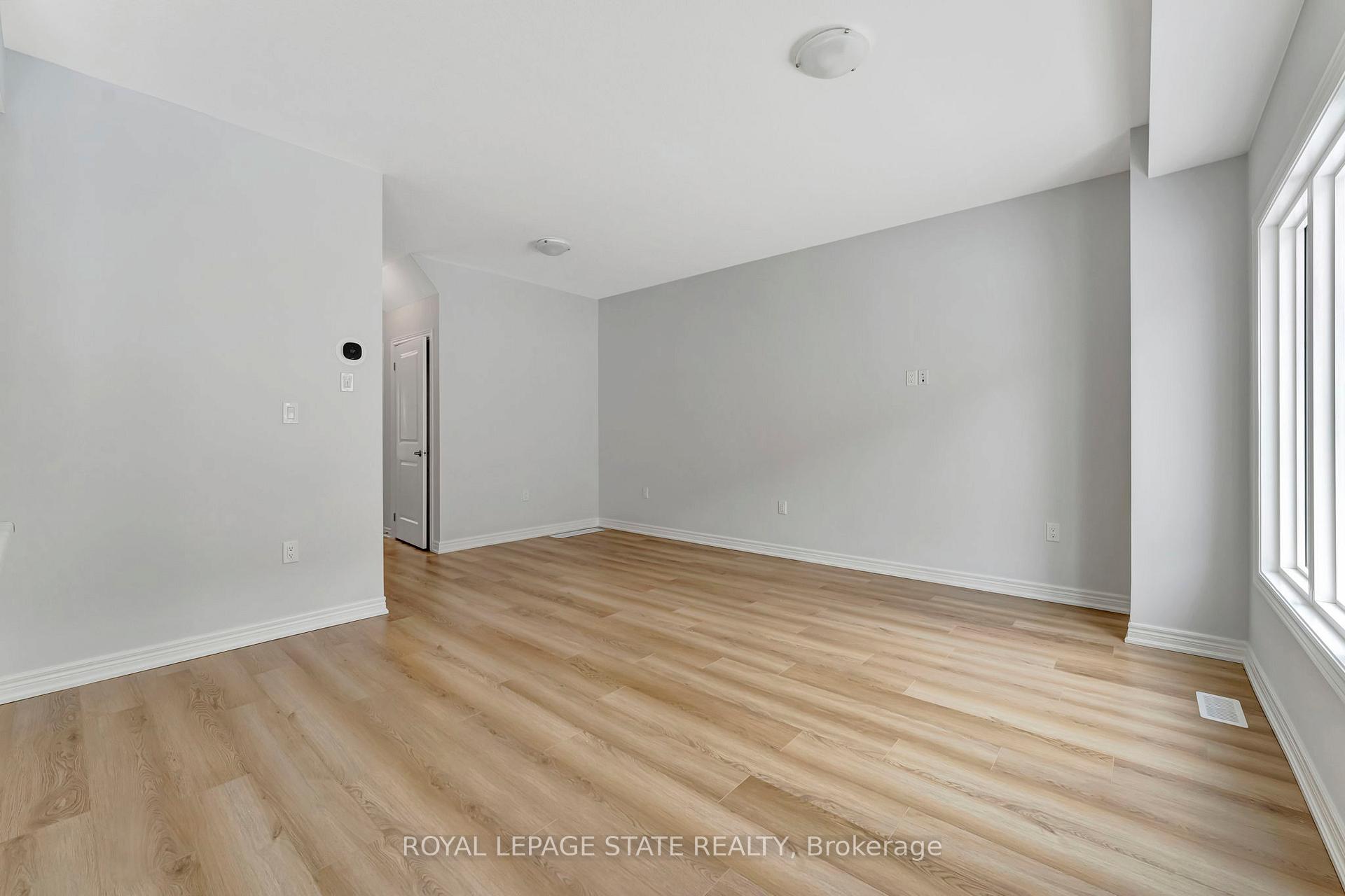Photo 11 of Unit 23, 205 Thames Way, Hamilton, Mount Hope — HOMEH