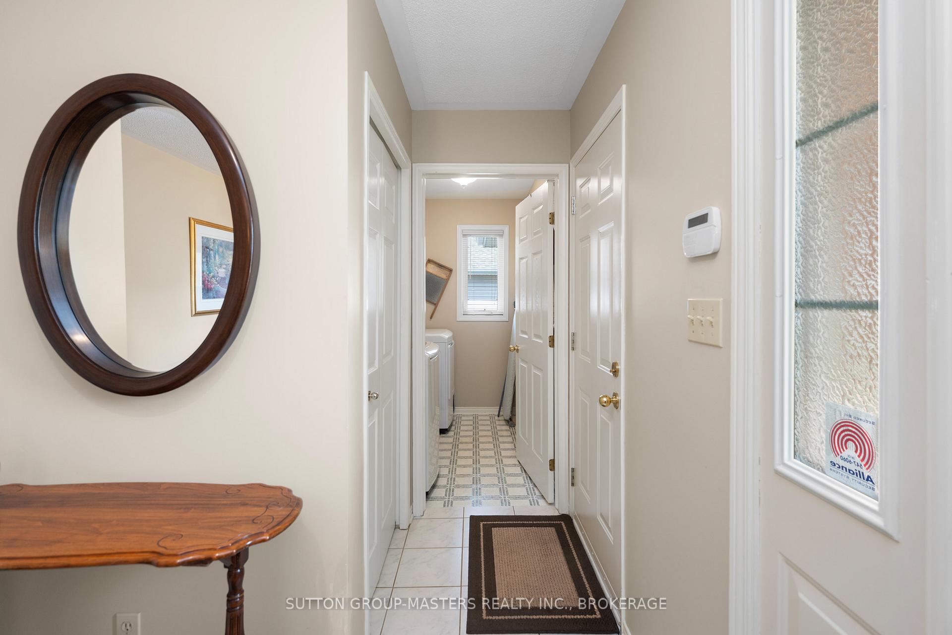 Photo 4 of 539 Sackville Crescent, Kingston, City Southwest — HOMEH