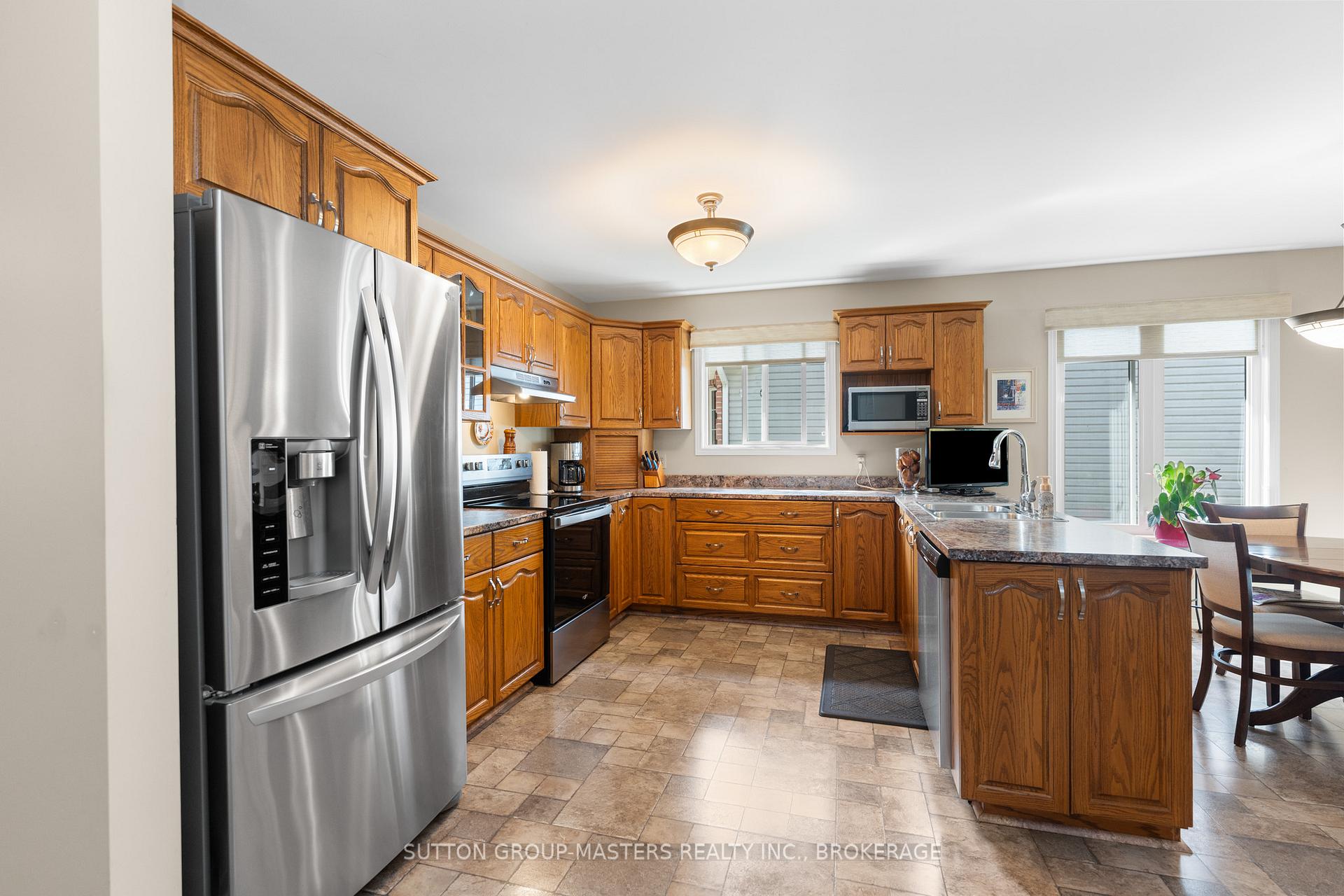 Photo 12 of 539 Sackville Crescent, Kingston, City Southwest — HOMEH