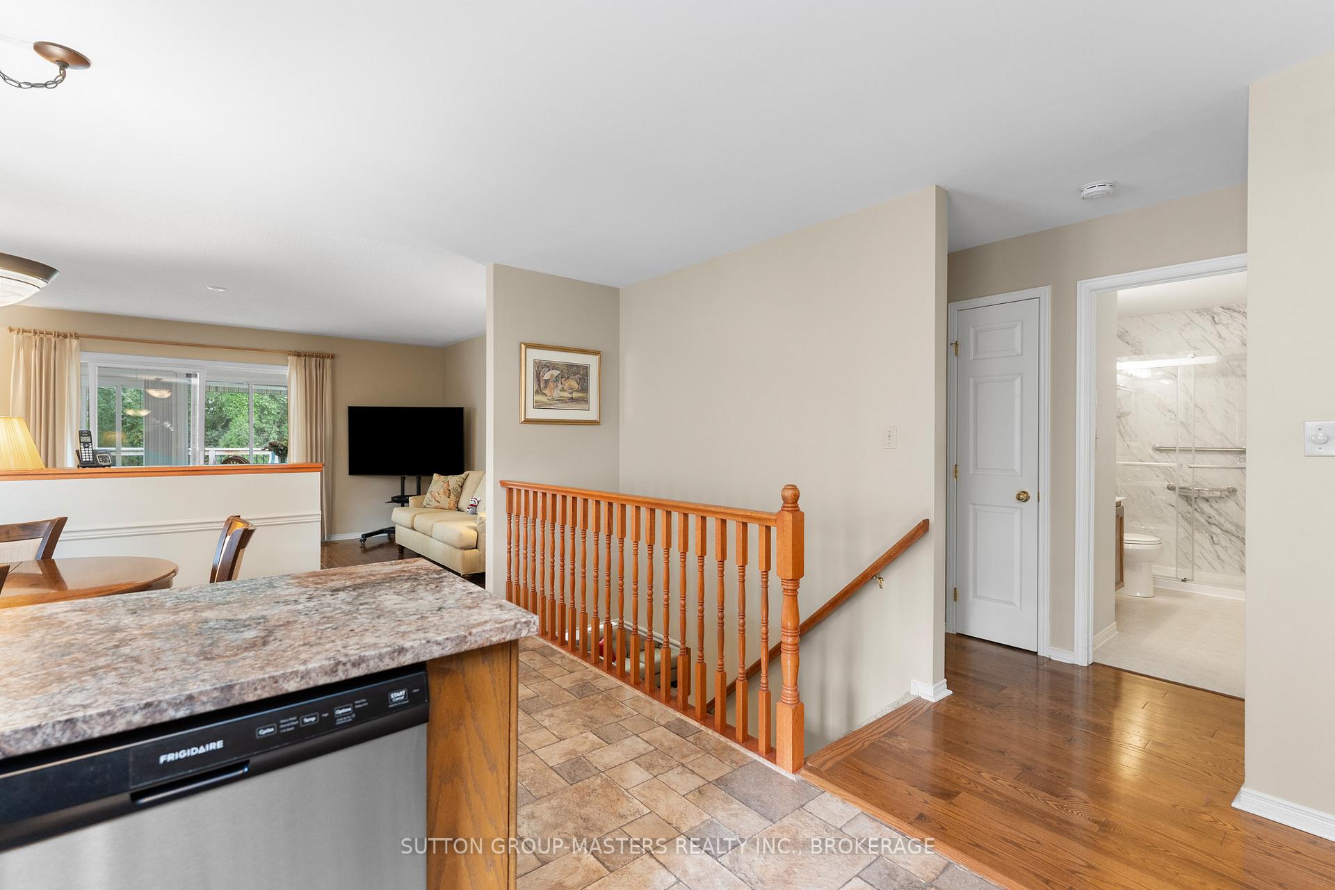 Photo 13 of 539 Sackville Crescent, Kingston, City Southwest — HOMEH