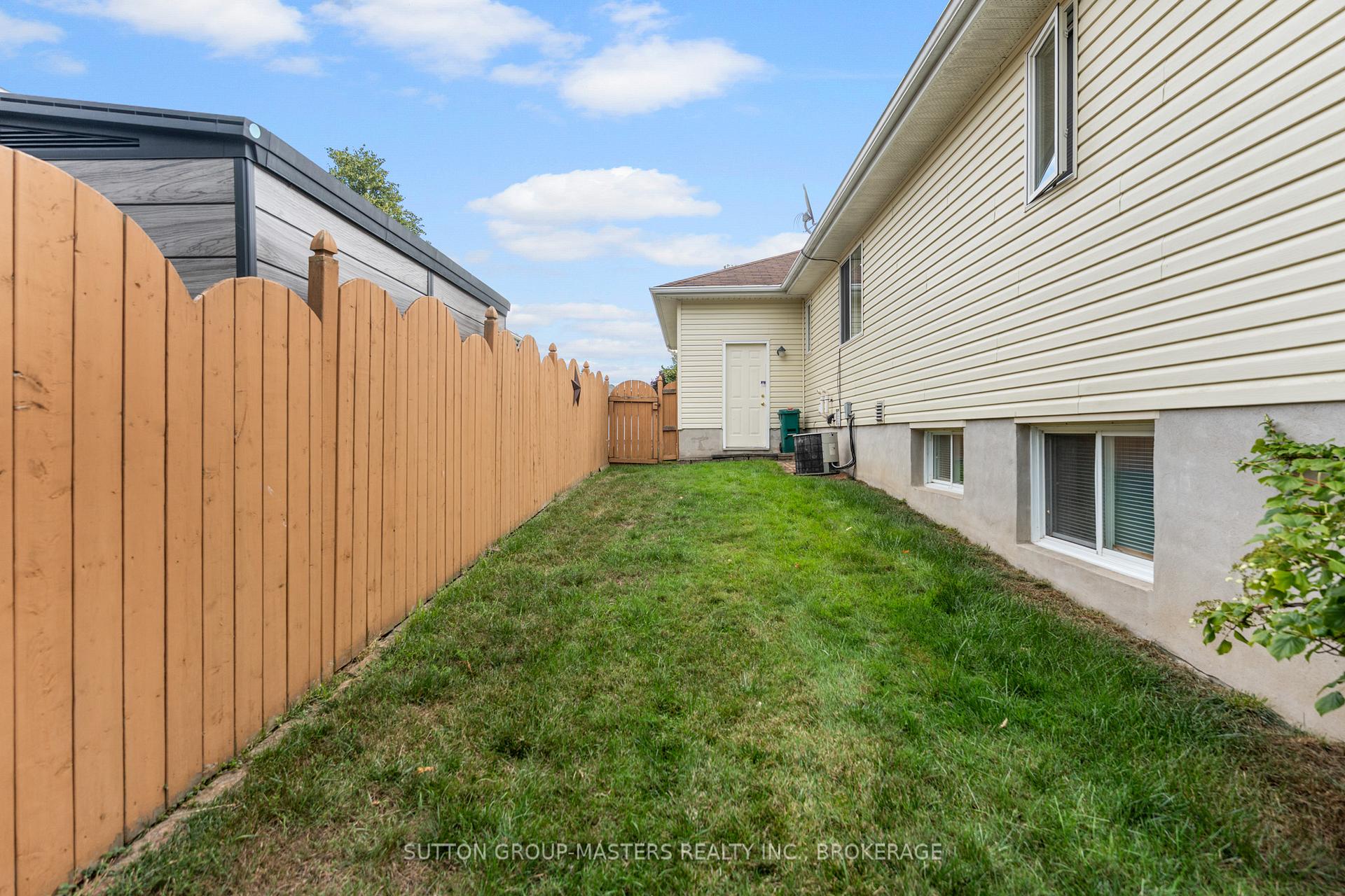 Photo 38 of 539 Sackville Crescent, Kingston, City Southwest — HOMEH