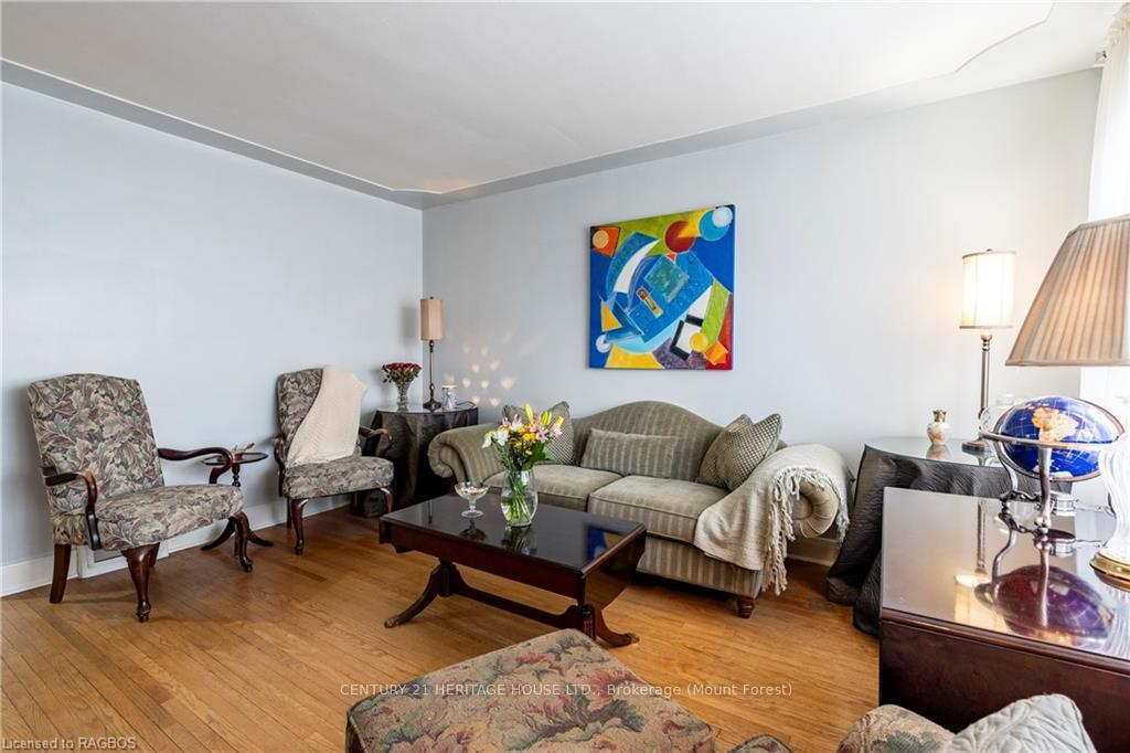 Photo 5 of 245 Melrose Avenue, Kitchener — HOMEH